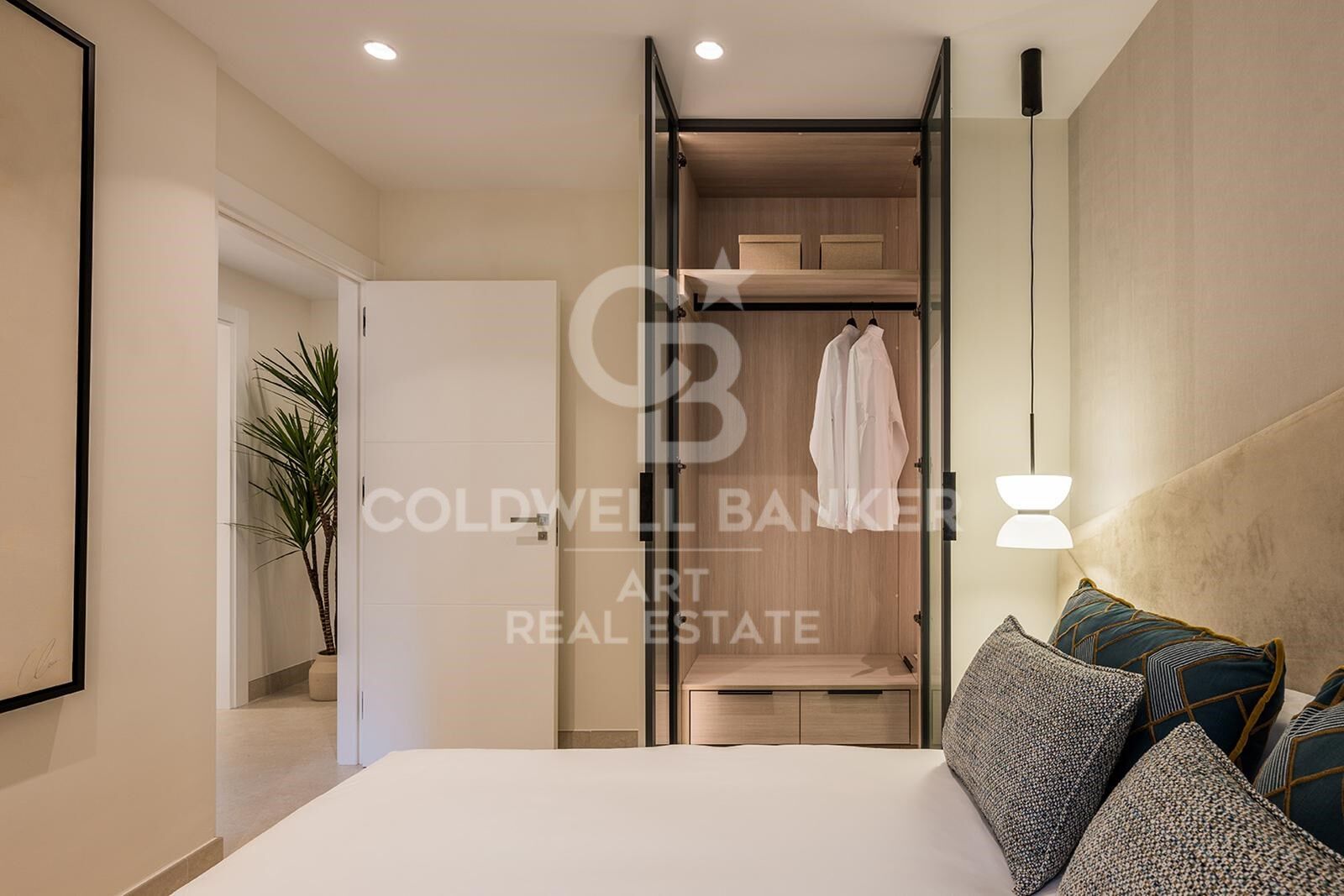 Impresionante apartamento frente al mar con vistas espectaculares en la Nueva Milla de Oro, Estepona