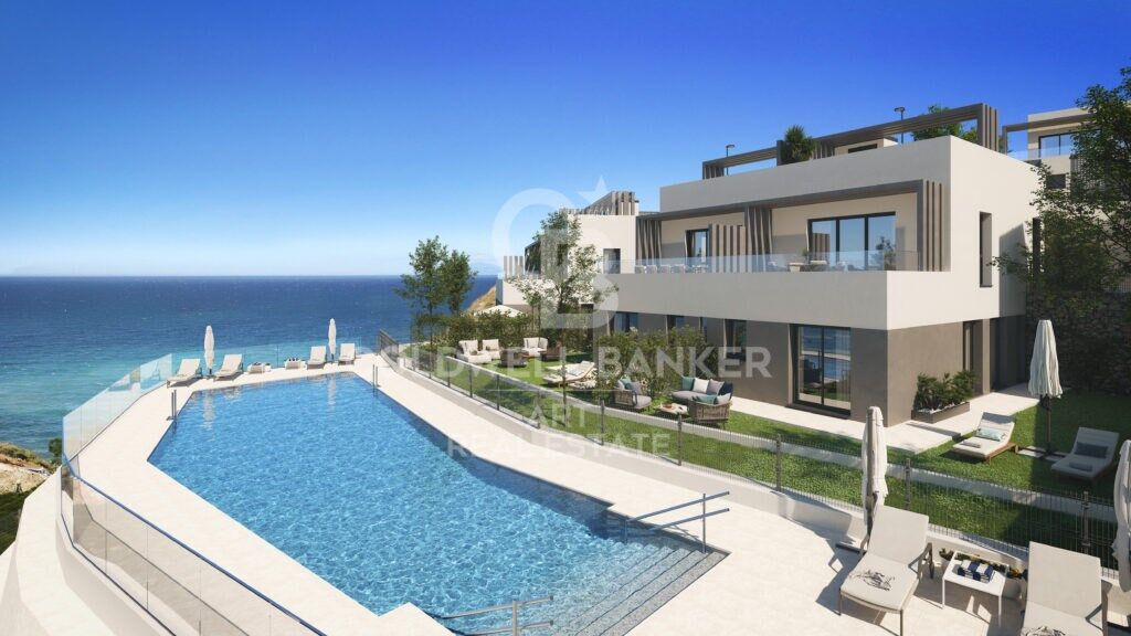 Exclusive 3-bedroom detached homes in Castillo de Lagos, Vélez-Málaga