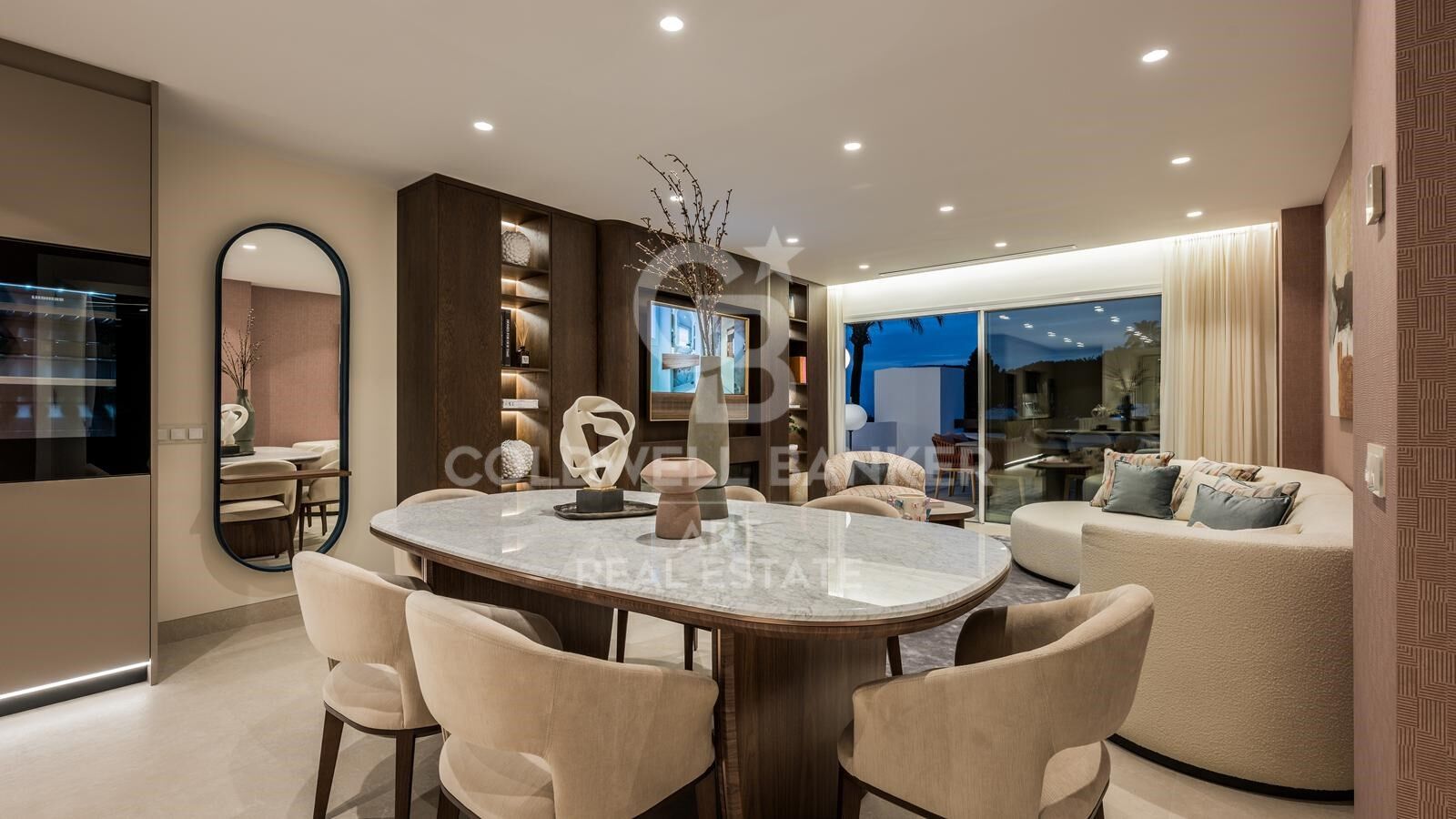 Stylish beachfront apartment with panoramic views in Los Monteros Palm Beach, Marbella