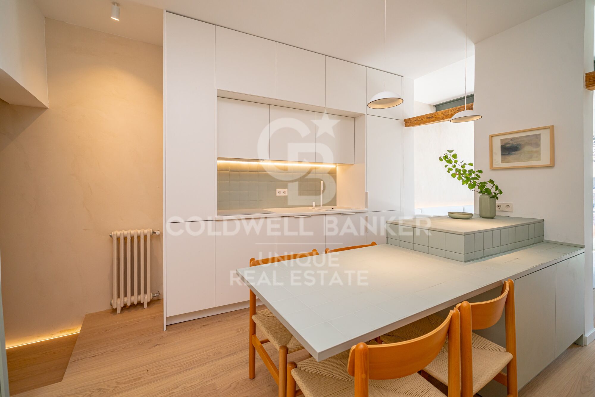 Appartement rénové avec 3 chambres et 2 balcons à La Latina, Madrid