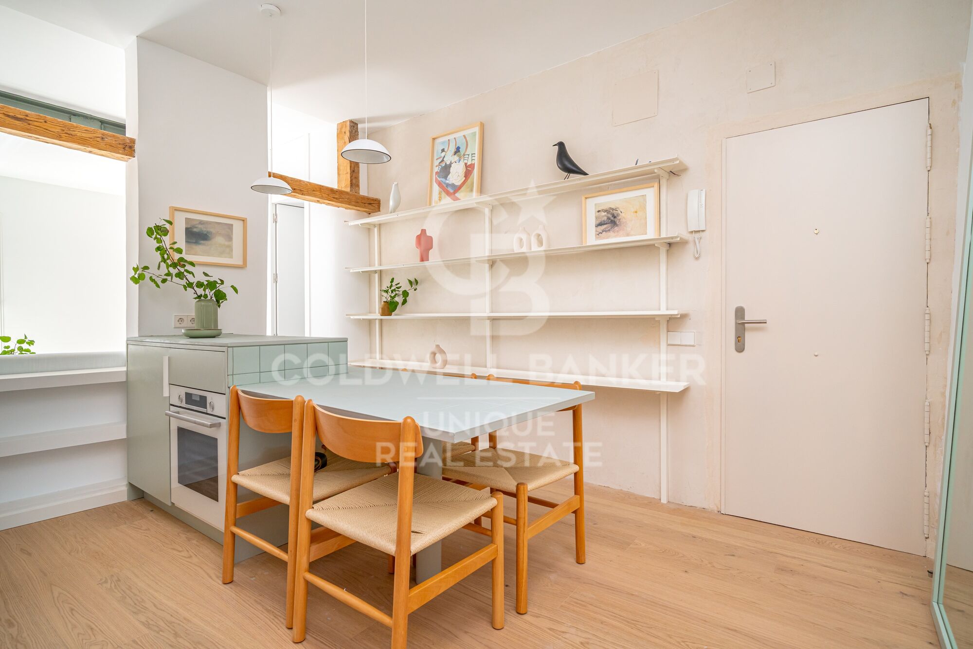 Renovated flat with 3 bedrooms and 2 balconies in La Latina, Madrid