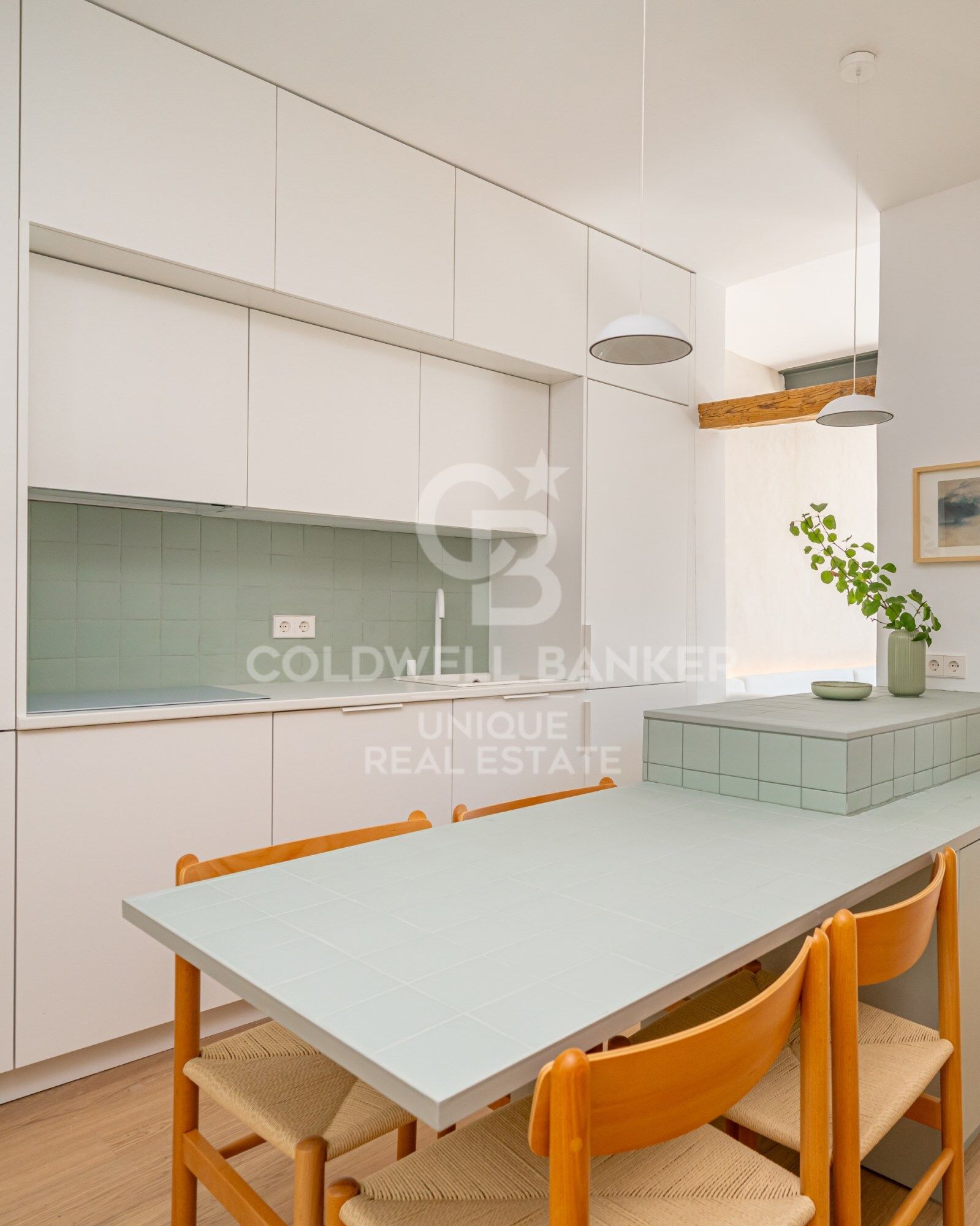 Renovated flat with 3 bedrooms and 2 balconies in La Latina, Madrid