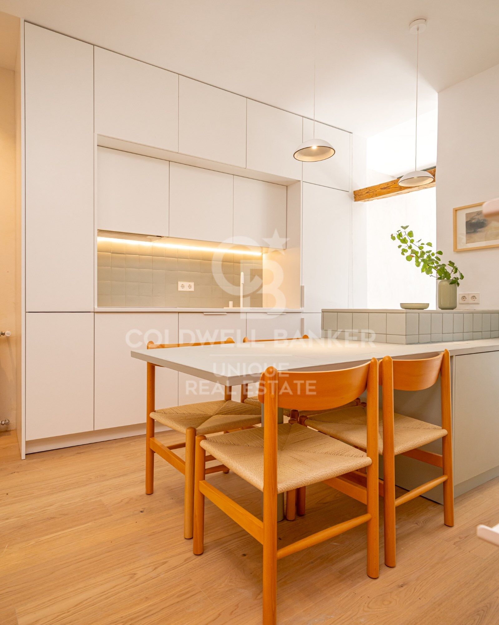 Renovated flat with 3 bedrooms and 2 balconies in La Latina, Madrid