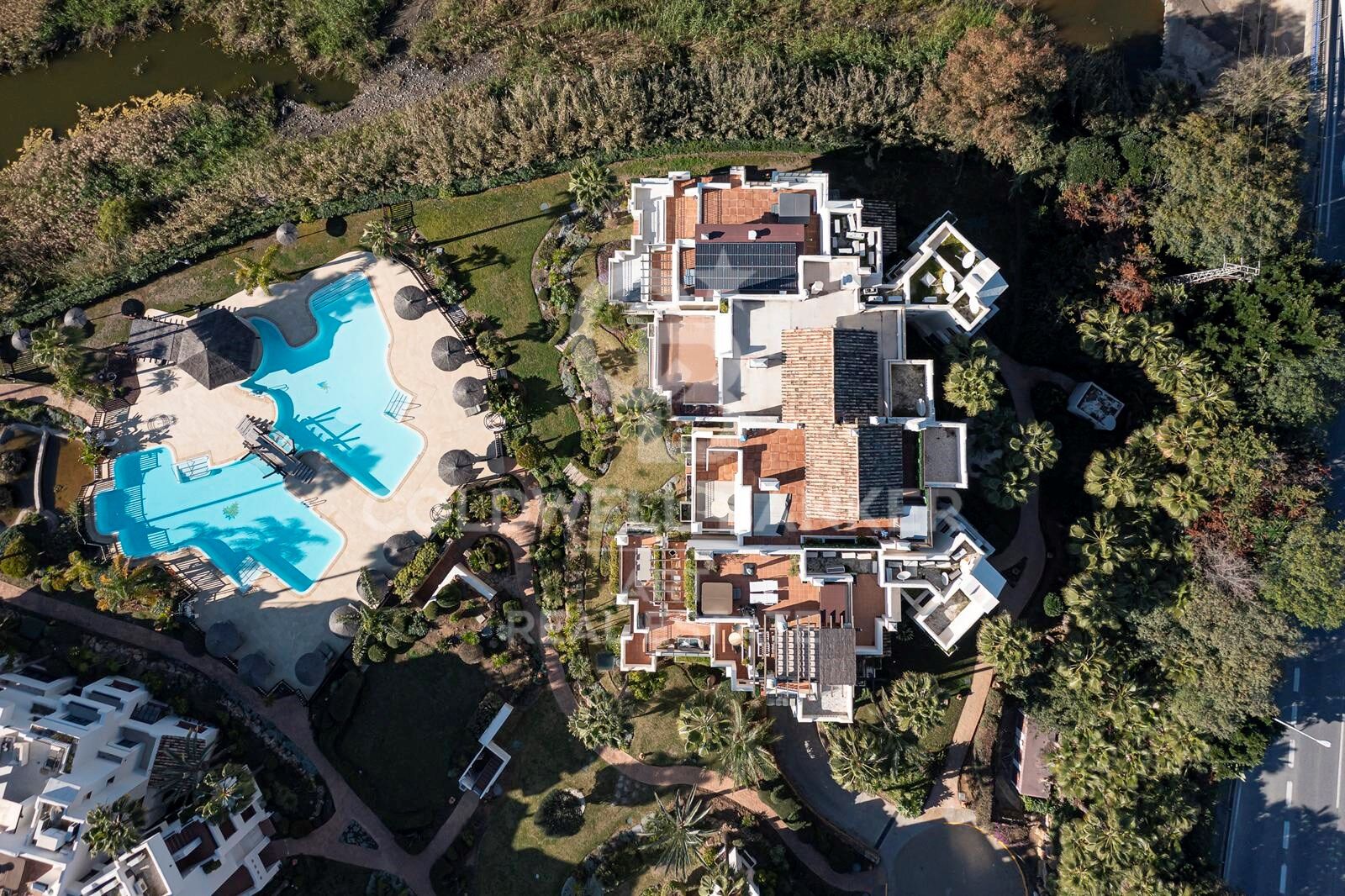 Elegantes Apartment in Bahía del Velerín, New Golden Mile, Estepona, Costa del Sol