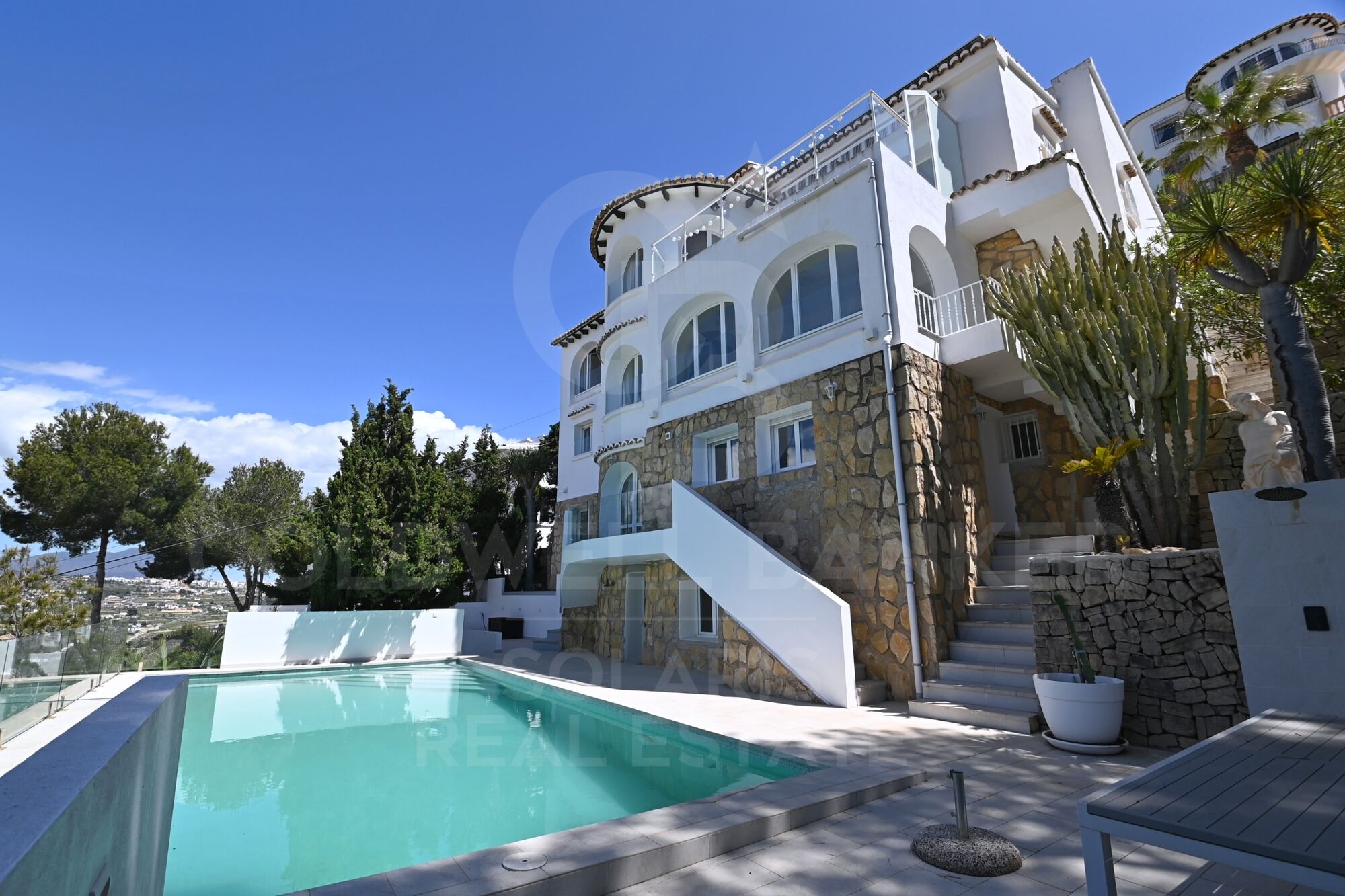 Villa mit Meerblick in Moraira - Pueblo Alcázar