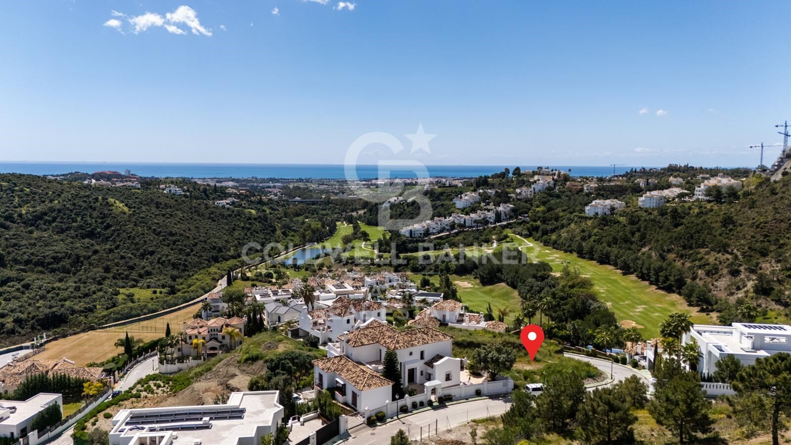 Last panoramic sea view plot with luxury villa project in Lomas de La Quinta, Benahavís