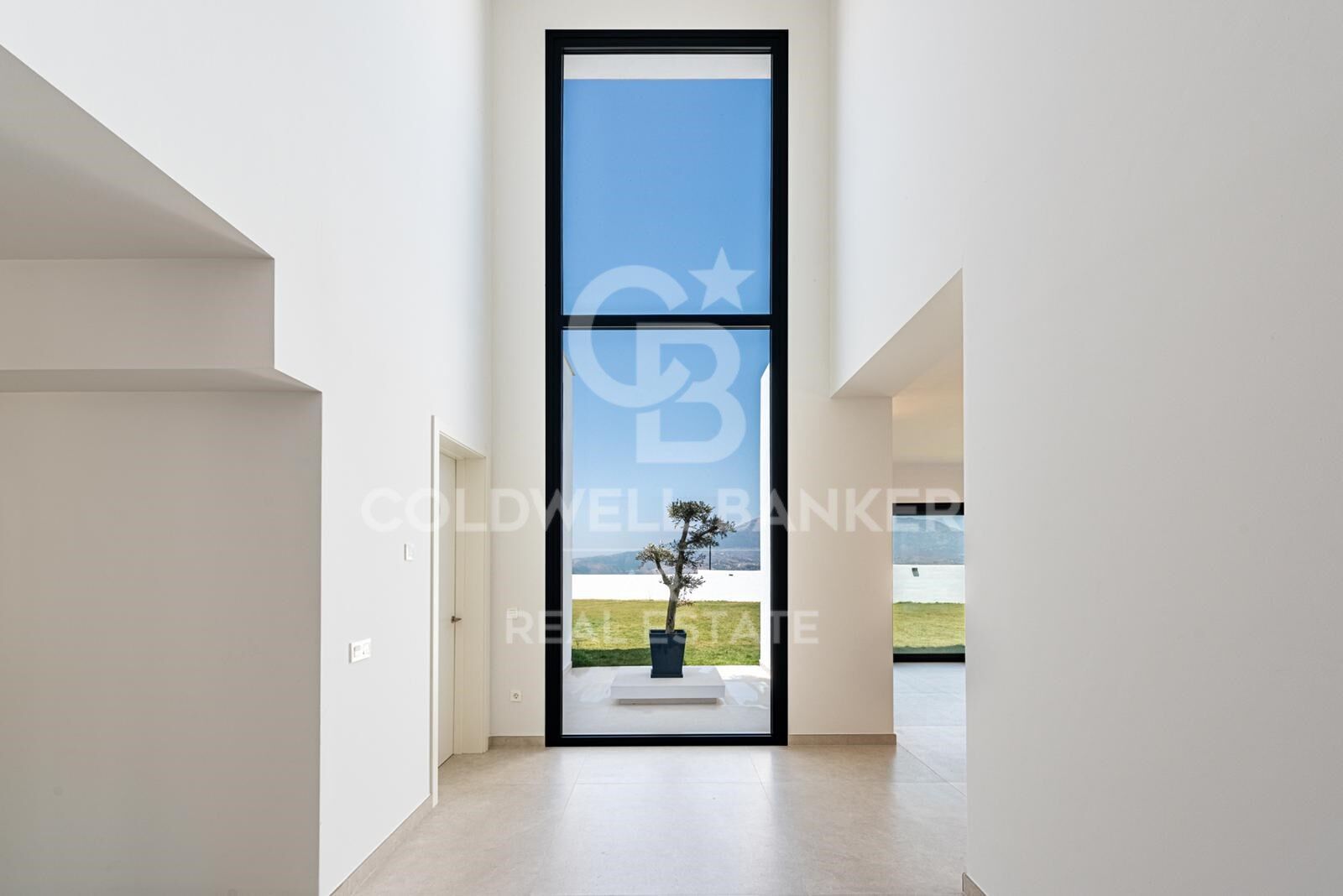 Neubau-Luxusvilla mit Panoramablick in La Cala Golf, Mijas, Costa del Sol