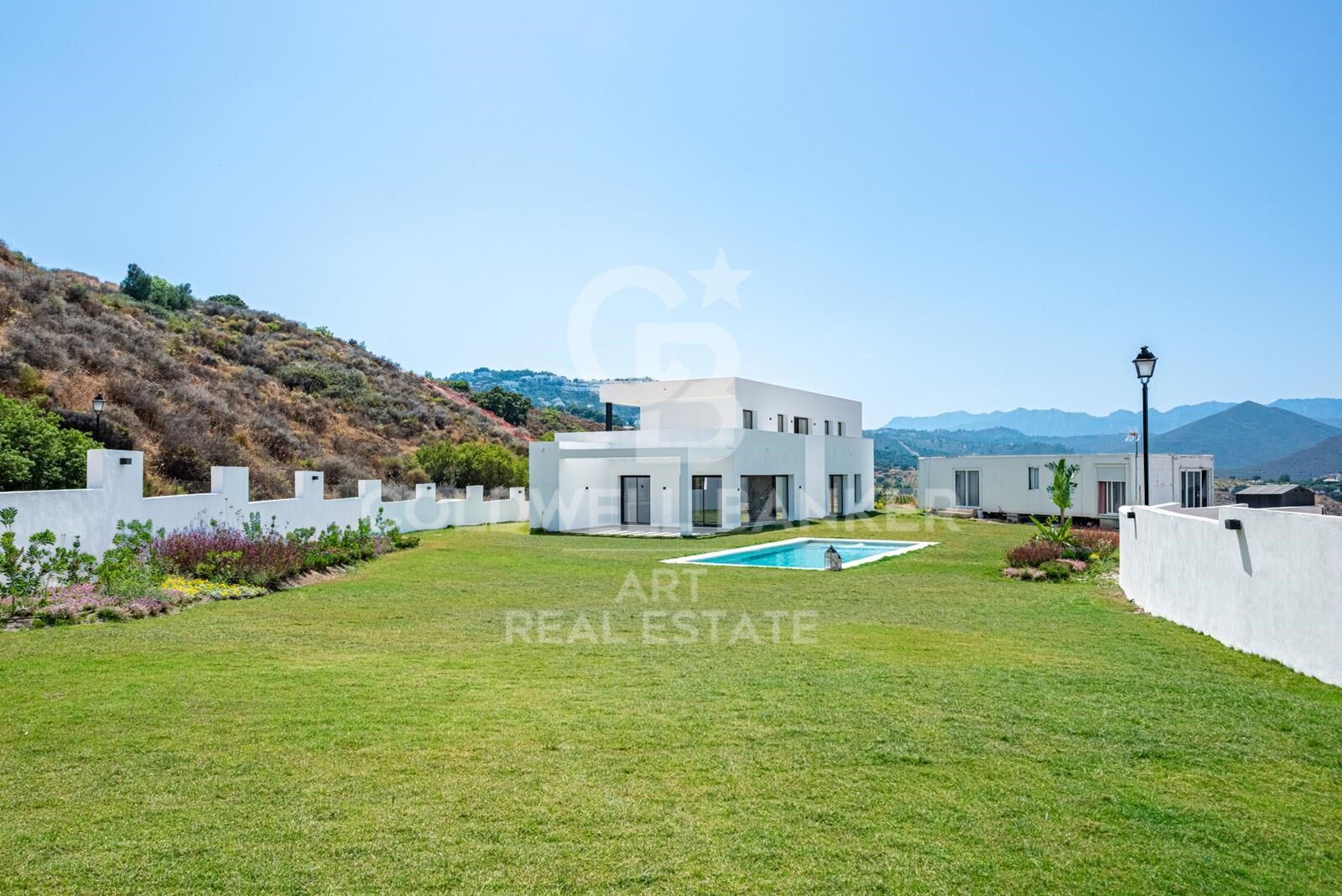 Neubau-Luxusvilla mit Panoramablick in La Cala Golf, Mijas, Costa del Sol