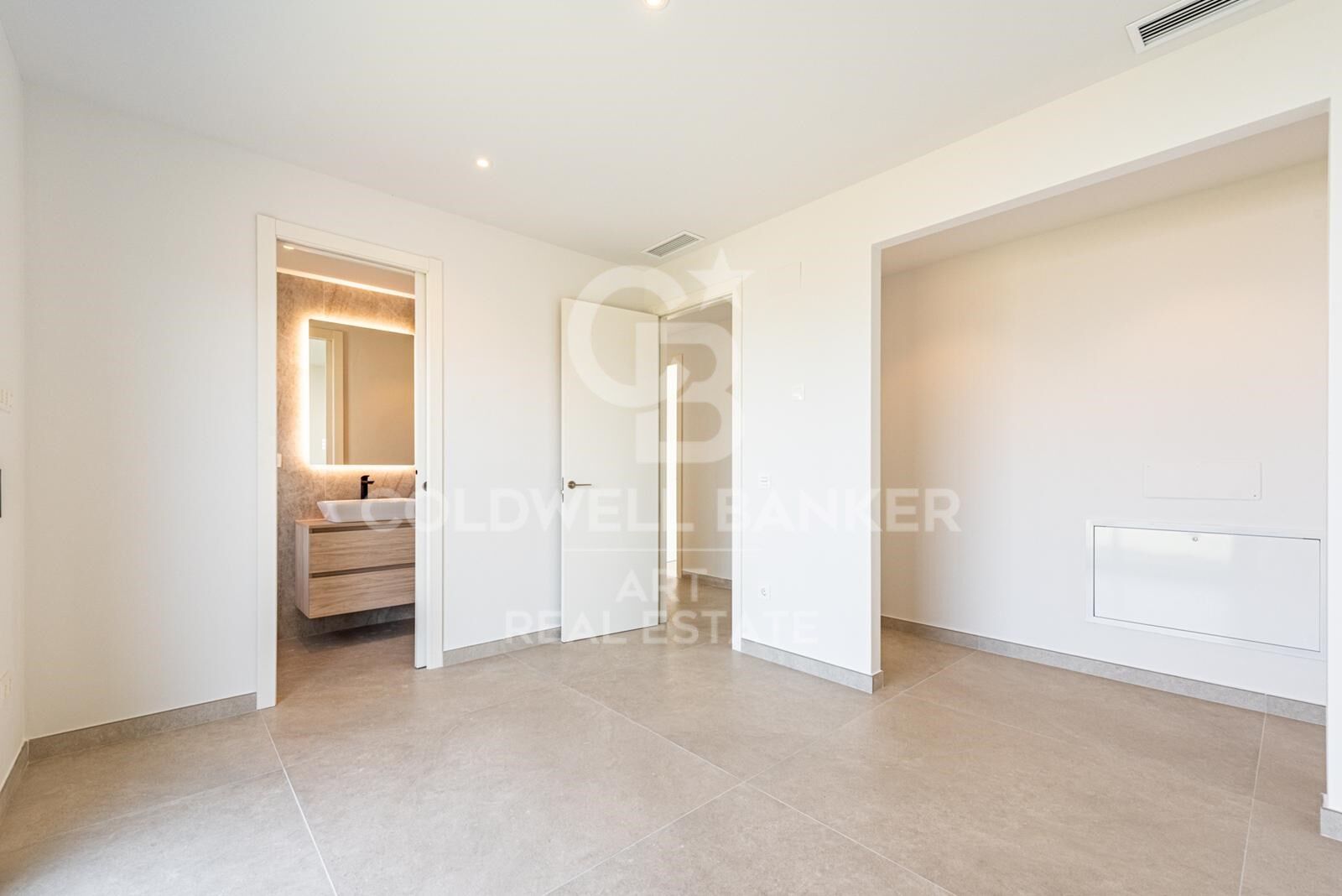 Neubau-Luxusvilla mit Panoramablick in La Cala Golf, Mijas, Costa del Sol