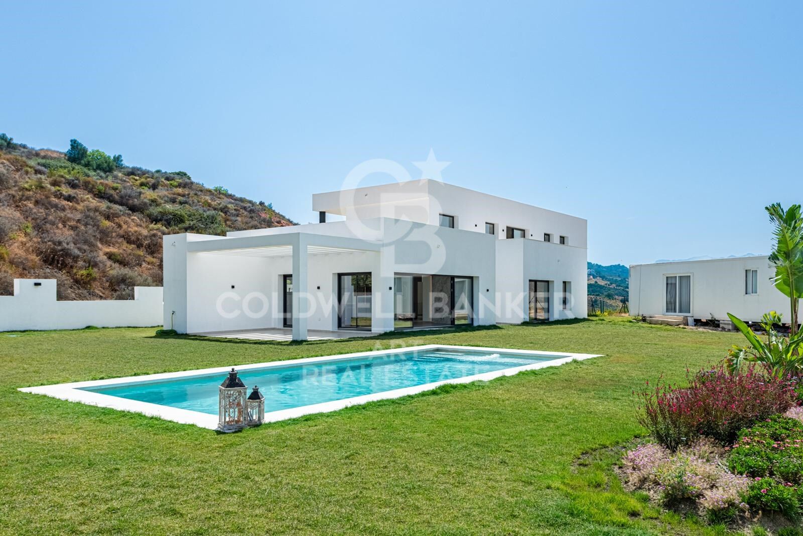 Villa de lujo de nueva construcción con vistas panorámicas en La Cala Golf, Mijas, Costa del Sol