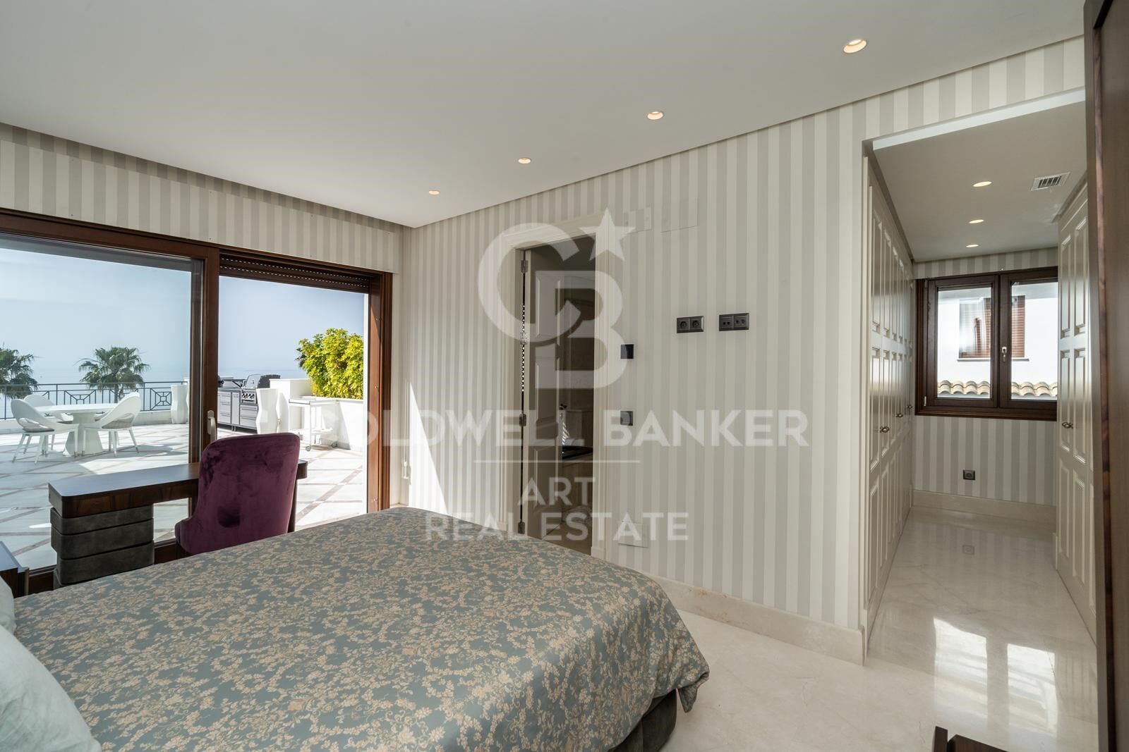 Ático de lujo en primera línea de playa, Estepona, Costa del Sol