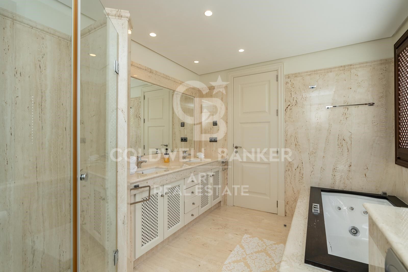 Penthouse de luxe en front de mer, Estepona, Costa del Sol