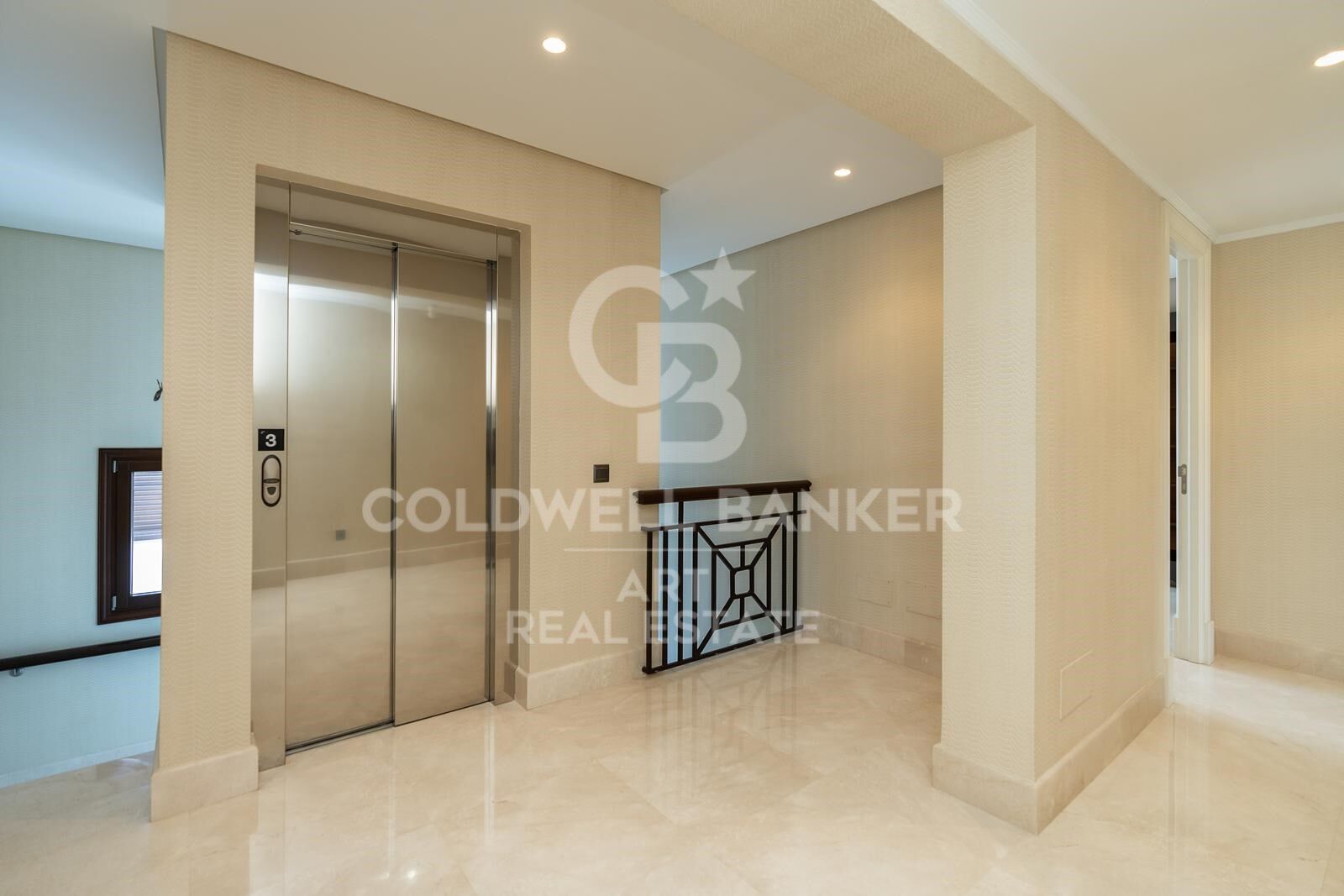 Luxury beachfront penthouse, Estepona, Costa del Sol