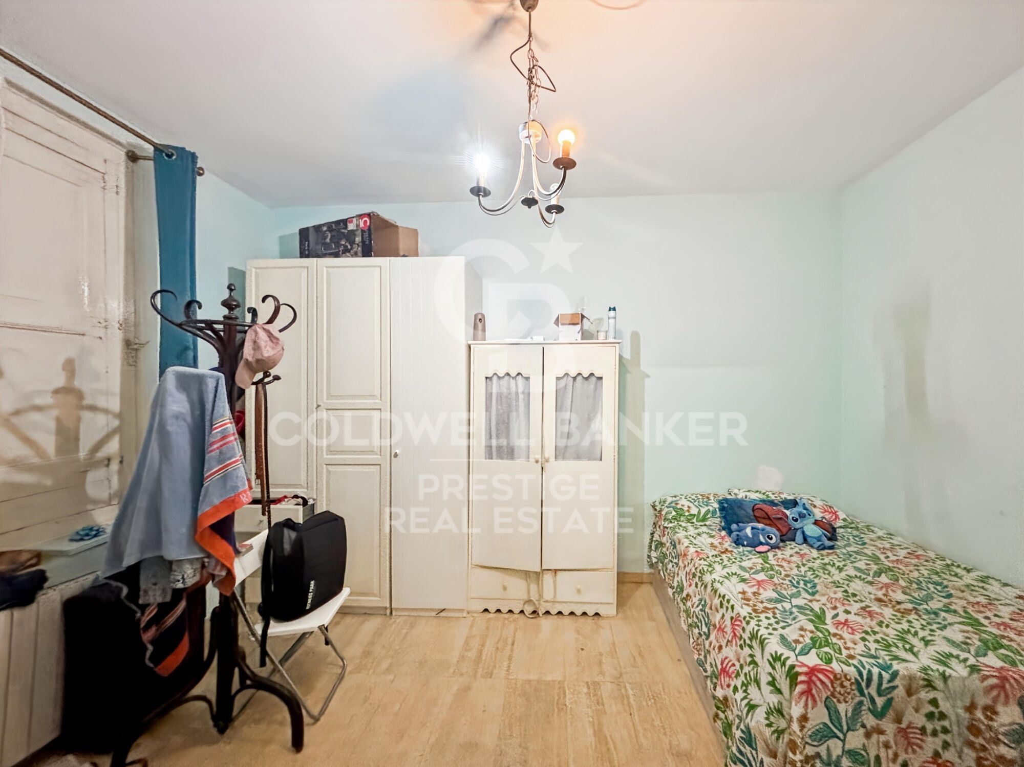 Opportunité d'investissement et de rénovation dans un immeuble noble sur La Rambla de Barcelone