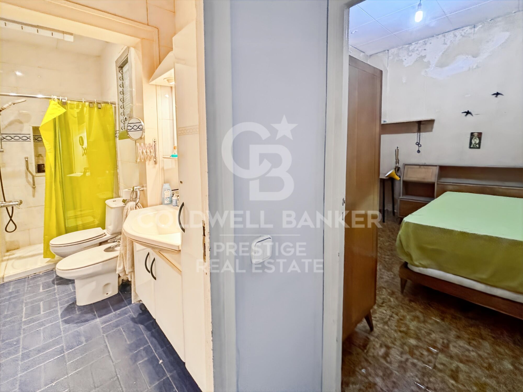 Opportunité d'investissement et de rénovation dans un immeuble noble sur La Rambla de Barcelone