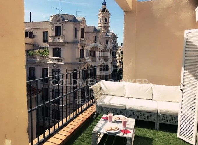 Beautiful penthouse with terrace in Justicia, Madrid
