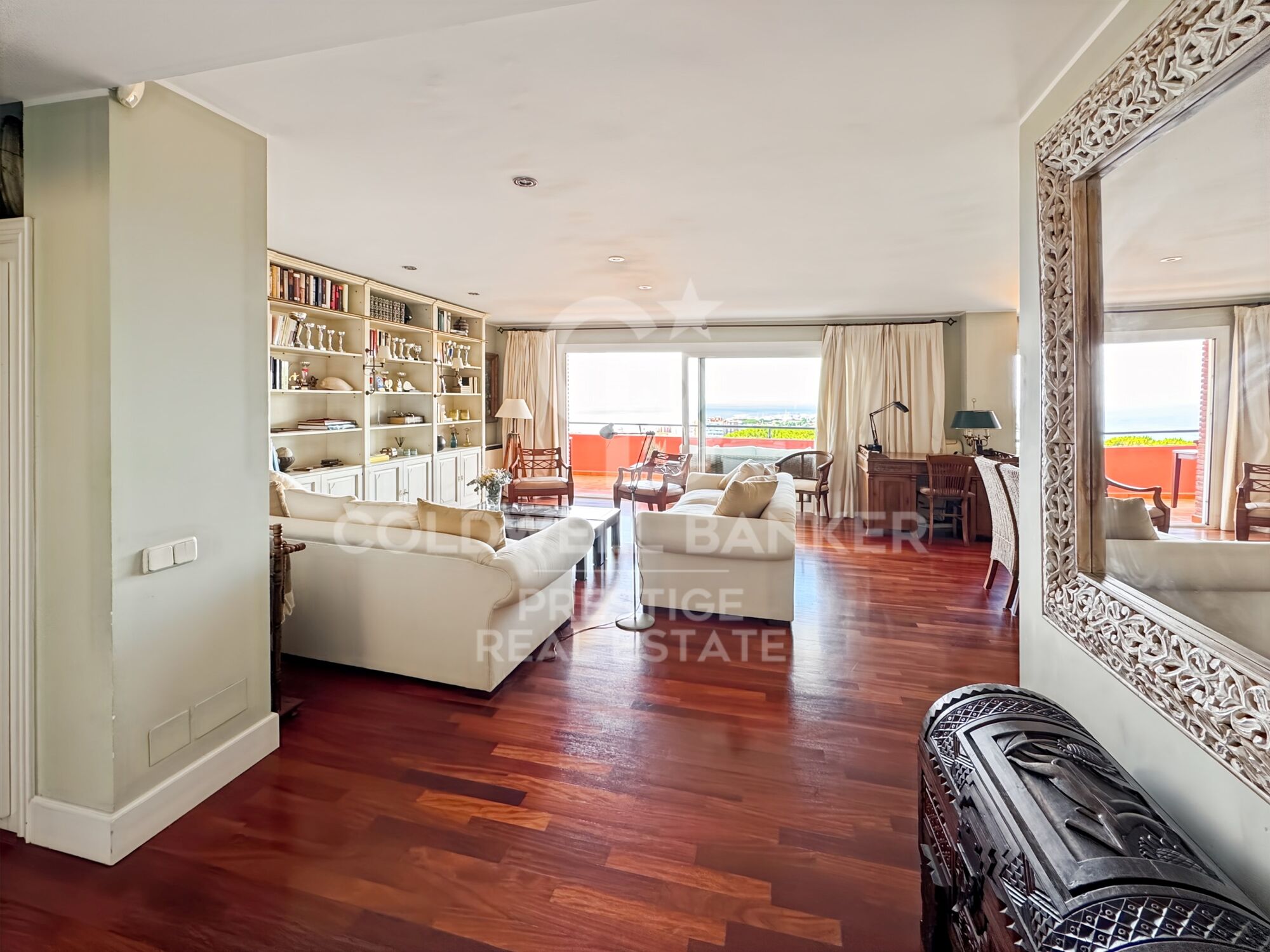 Piso exclusivo en Caldes d'Estrac con vistas al mar y piscina