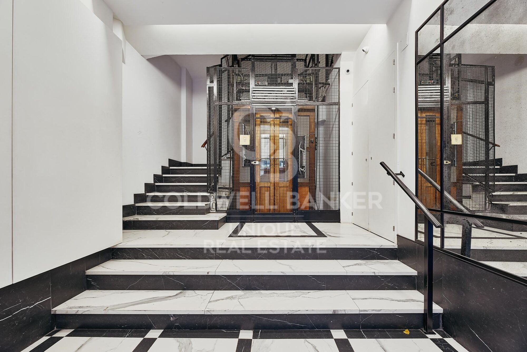 Flat 3 Bedrooms Sale Madrid