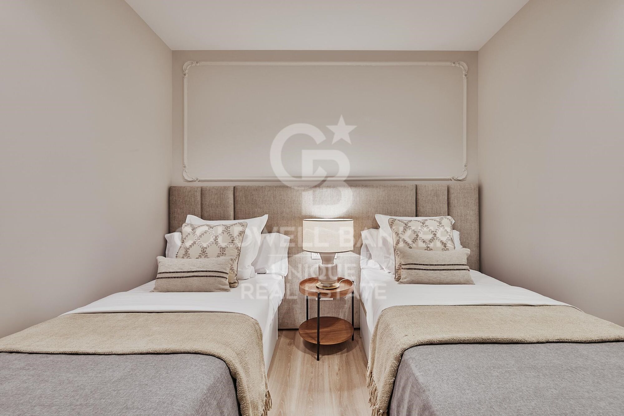 Piso con terraza exterior en Goya