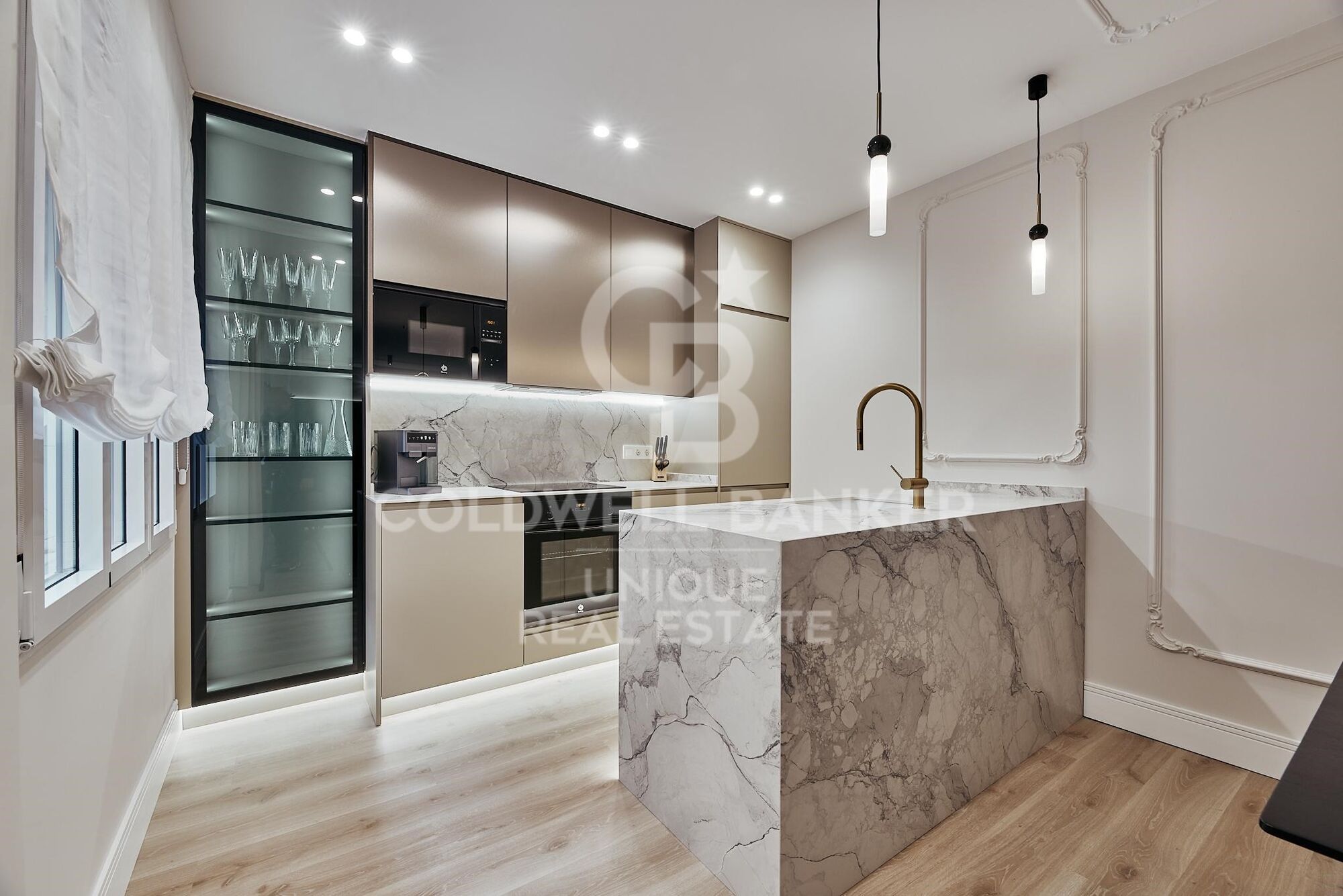 Flat 3 Bedrooms Sale Madrid