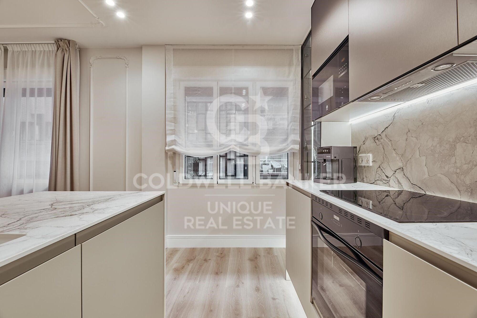 Flat 3 Bedrooms Sale Madrid