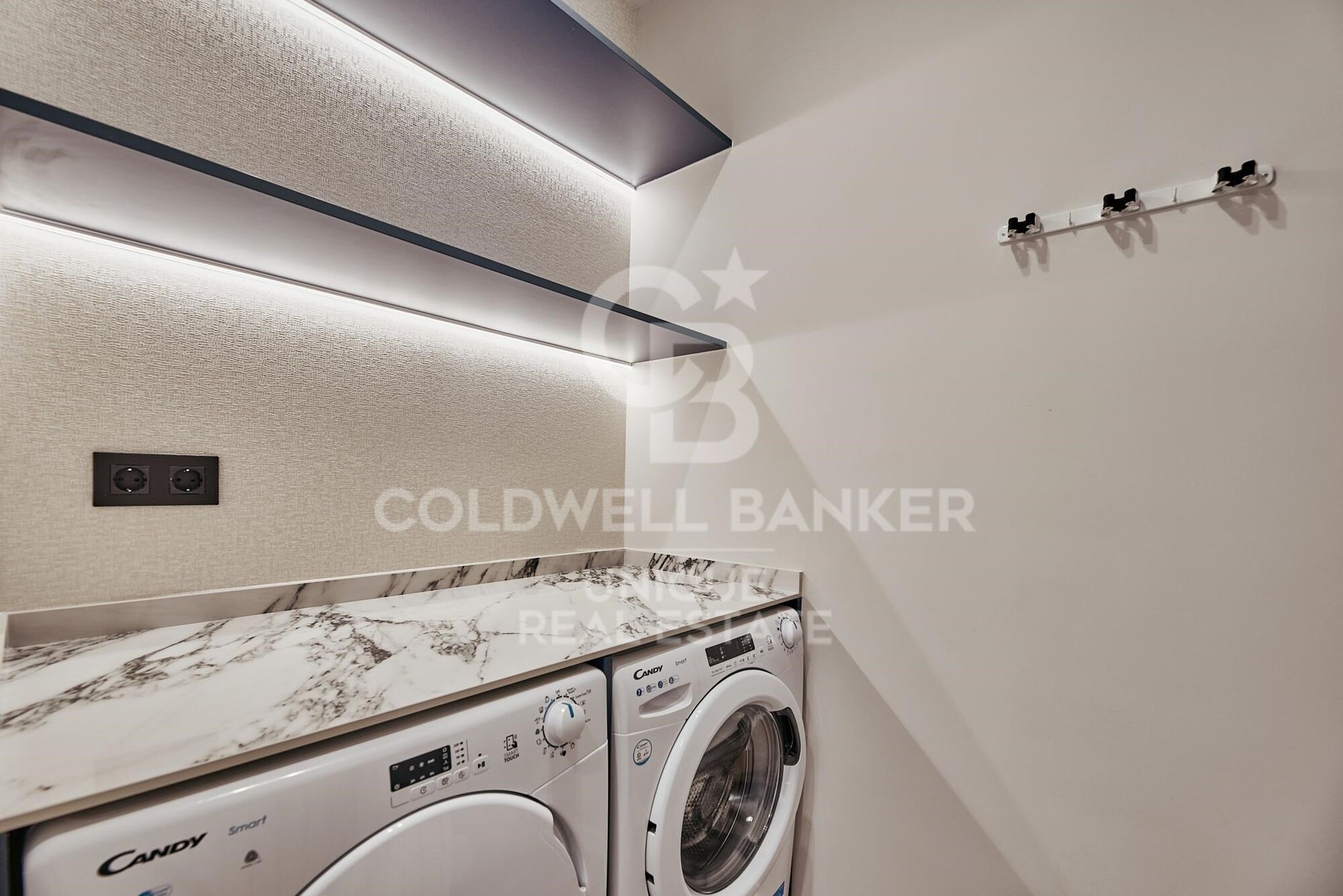 Exterior flat with 3 bedrooms, terrace and garage in Lista, Madrid