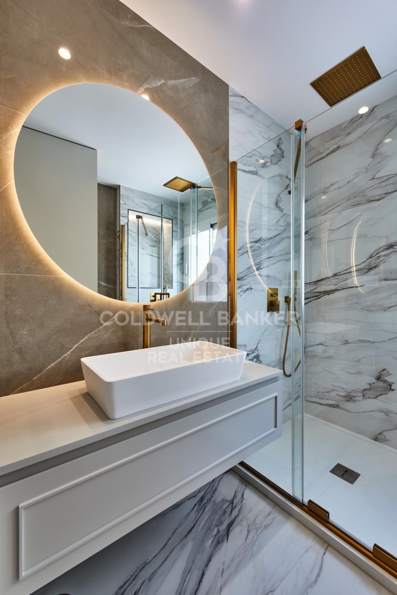 Piso exterior con terraza y garaje en Goya, Madrid