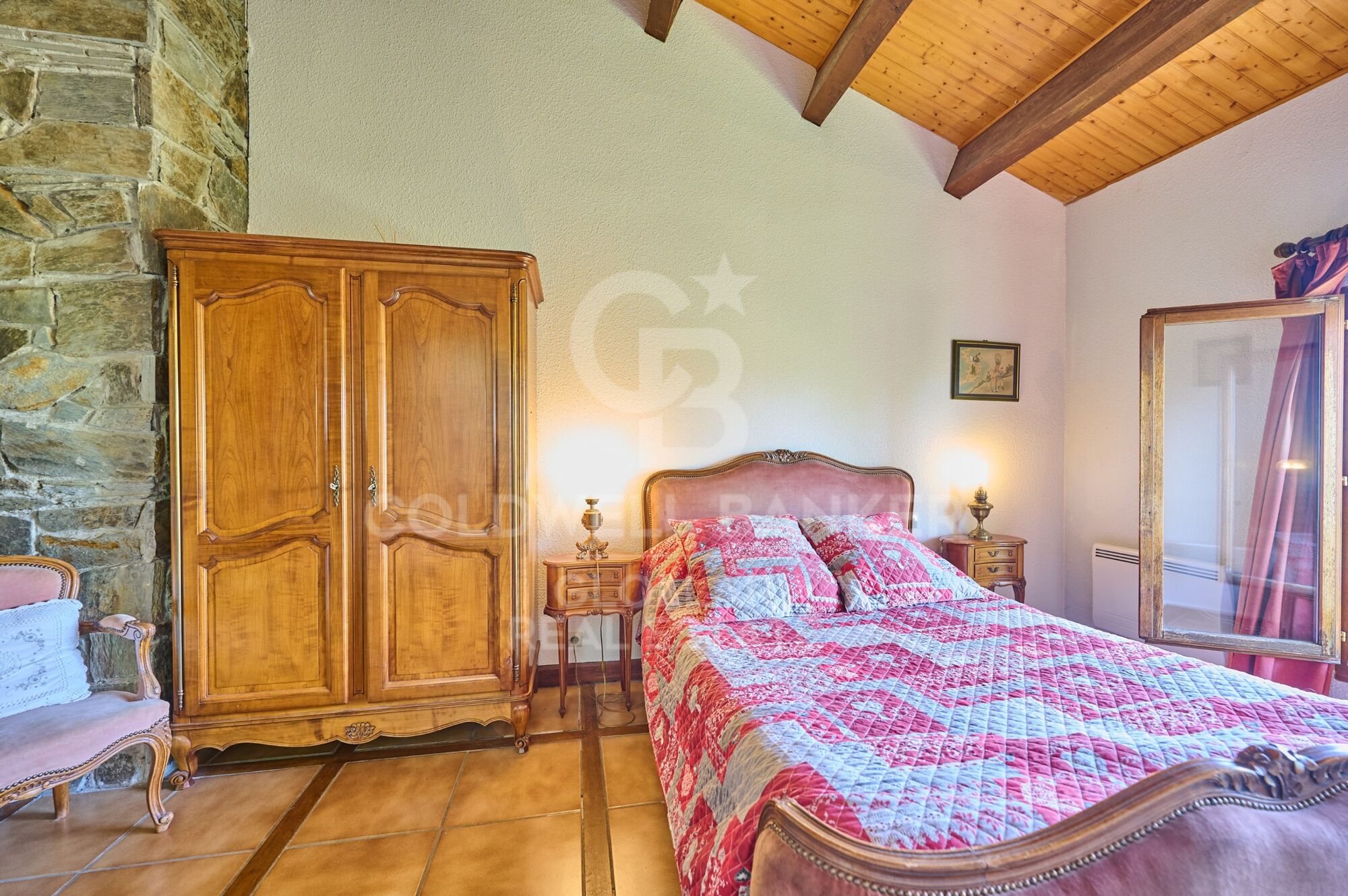 House 4 Bedrooms Sale Estavar