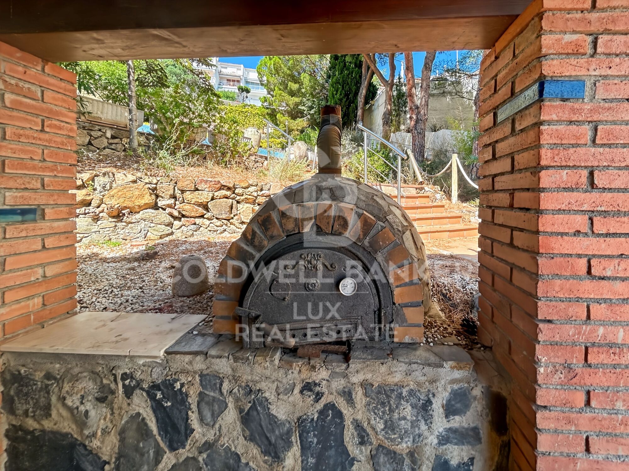 House with sea view and direct access to the beach in Llançà, Costa Brava