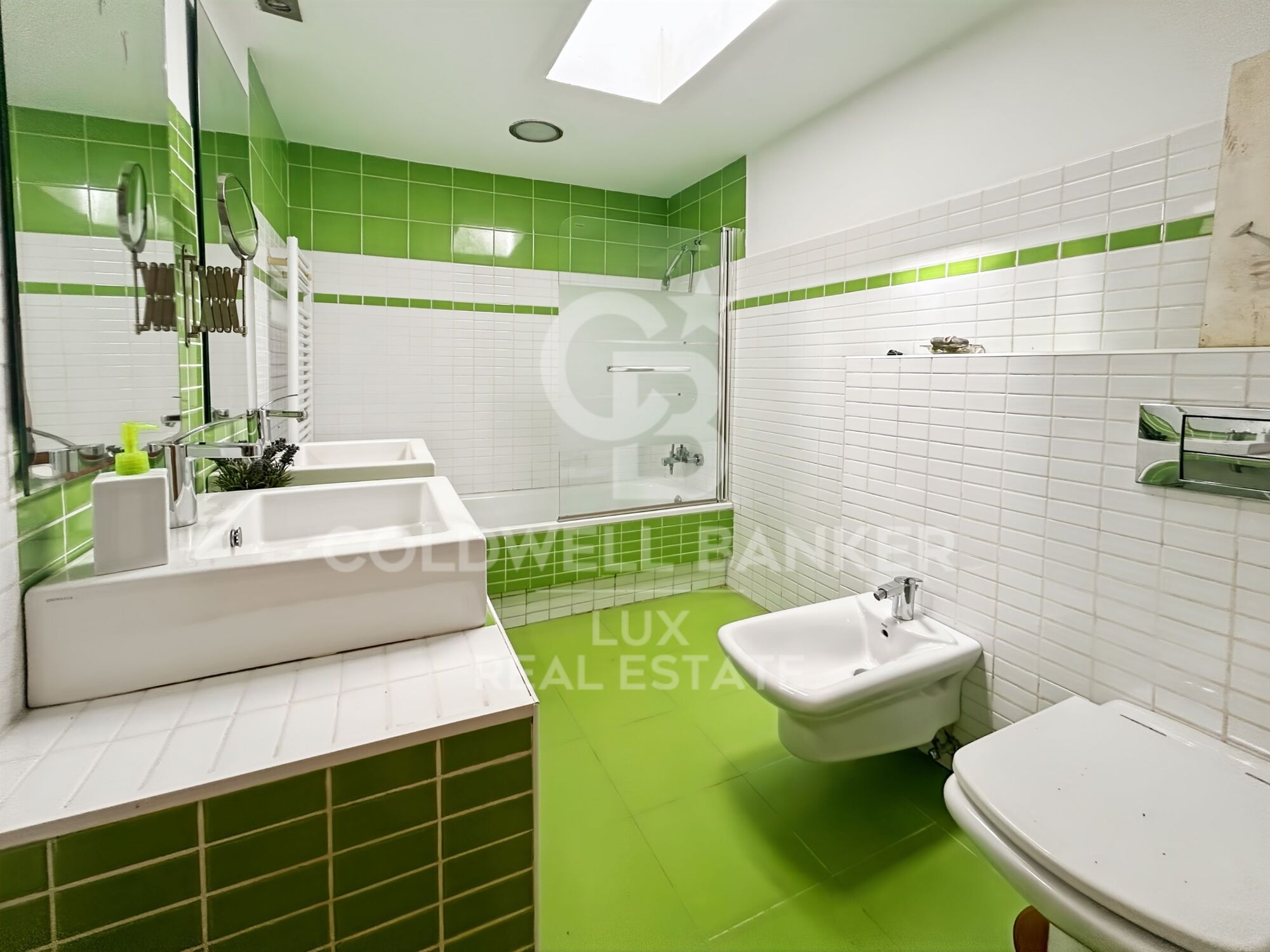 House with sea view and direct access to the beach in Llançà, Costa Brava