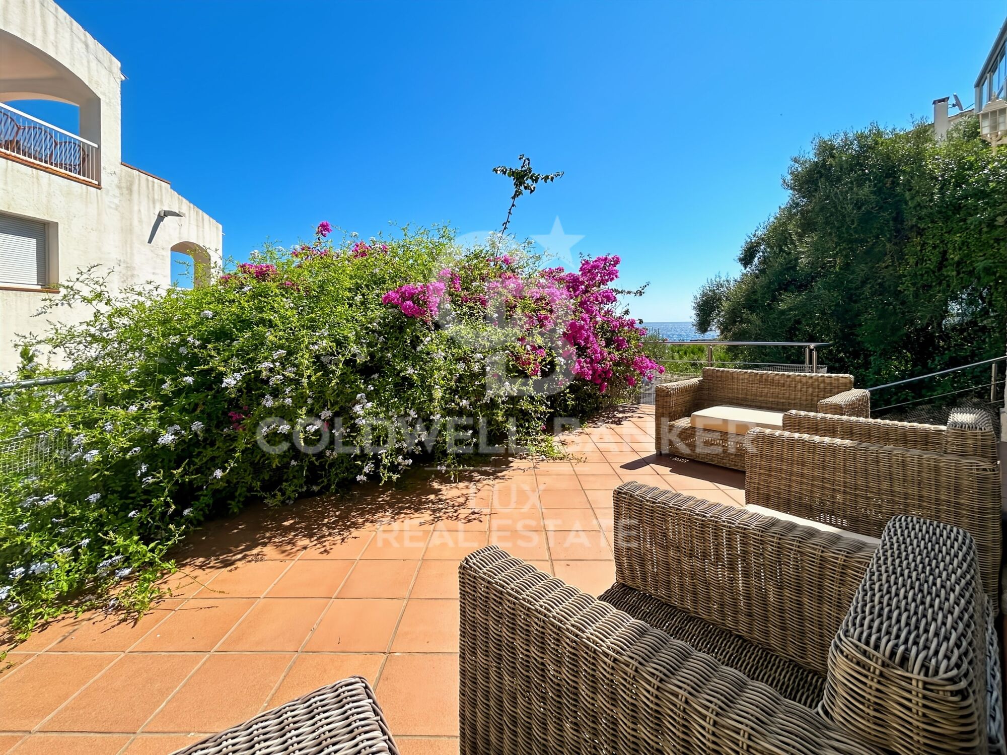 House with sea view and direct access to the beach in Llançà, Costa Brava