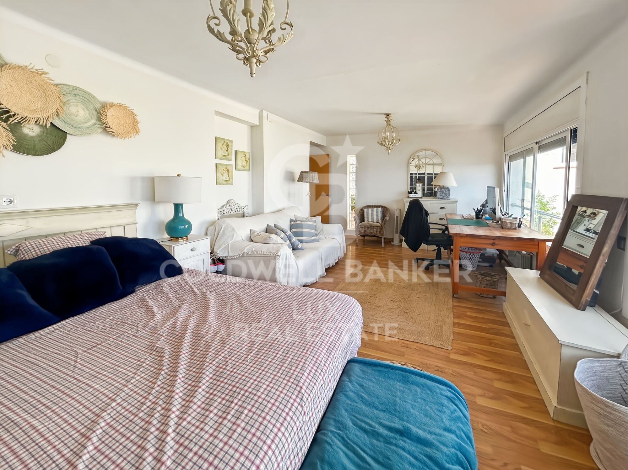 House with sea view and direct access to the beach in Llançà, Costa Brava