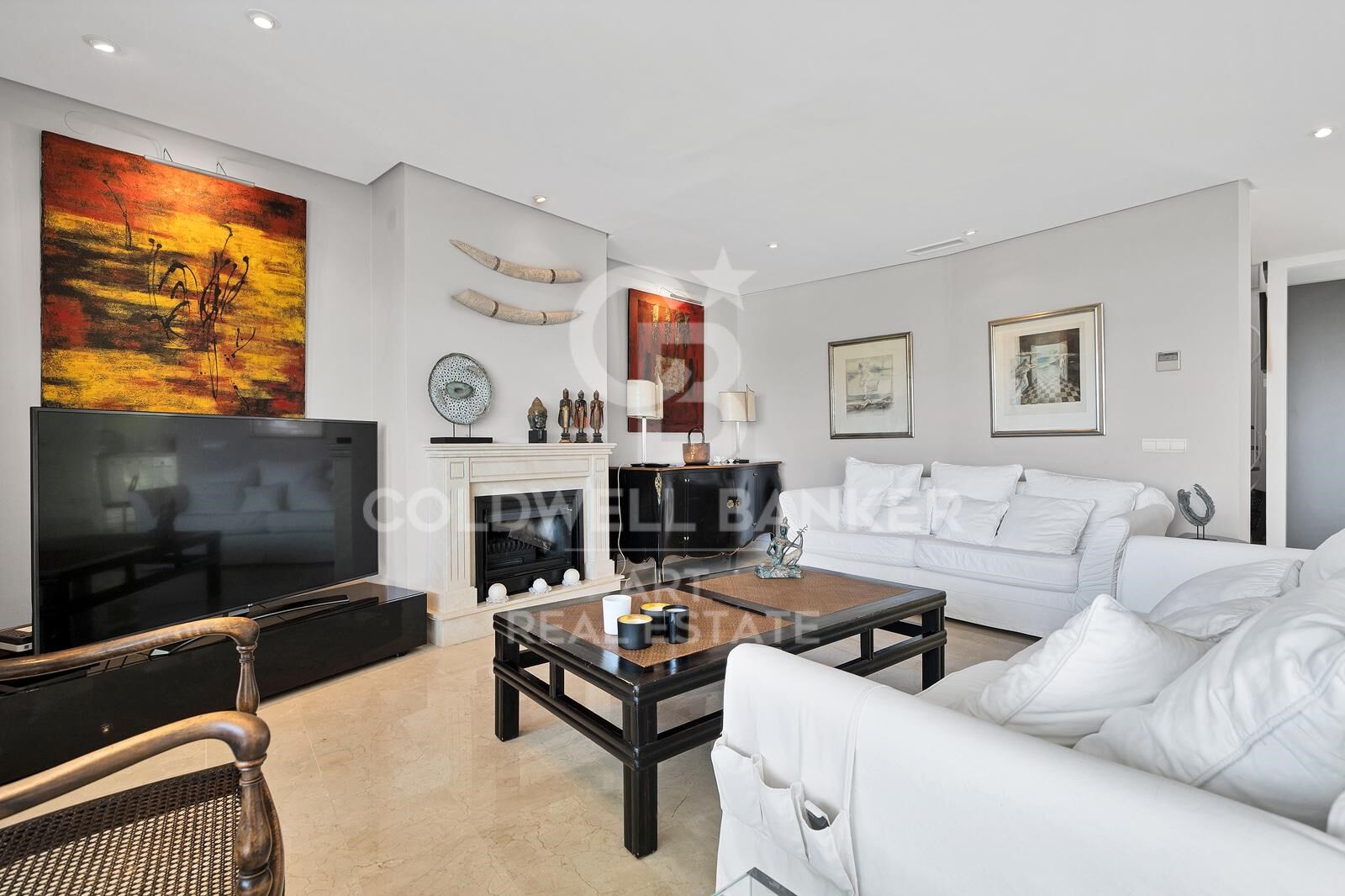 Penthouse en duplex élégant avec vue imprenable à Nueva Andalucía, Marbella