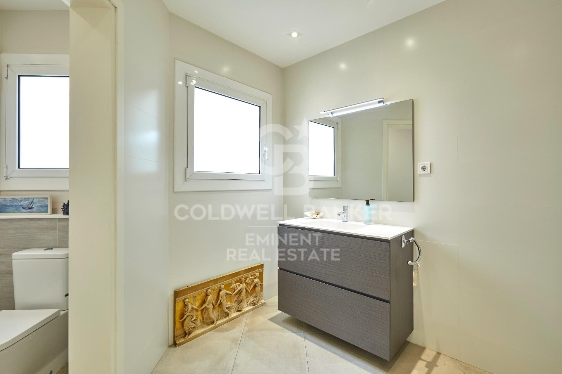 Modernist Flat for Sale in Eixample, Barcelona