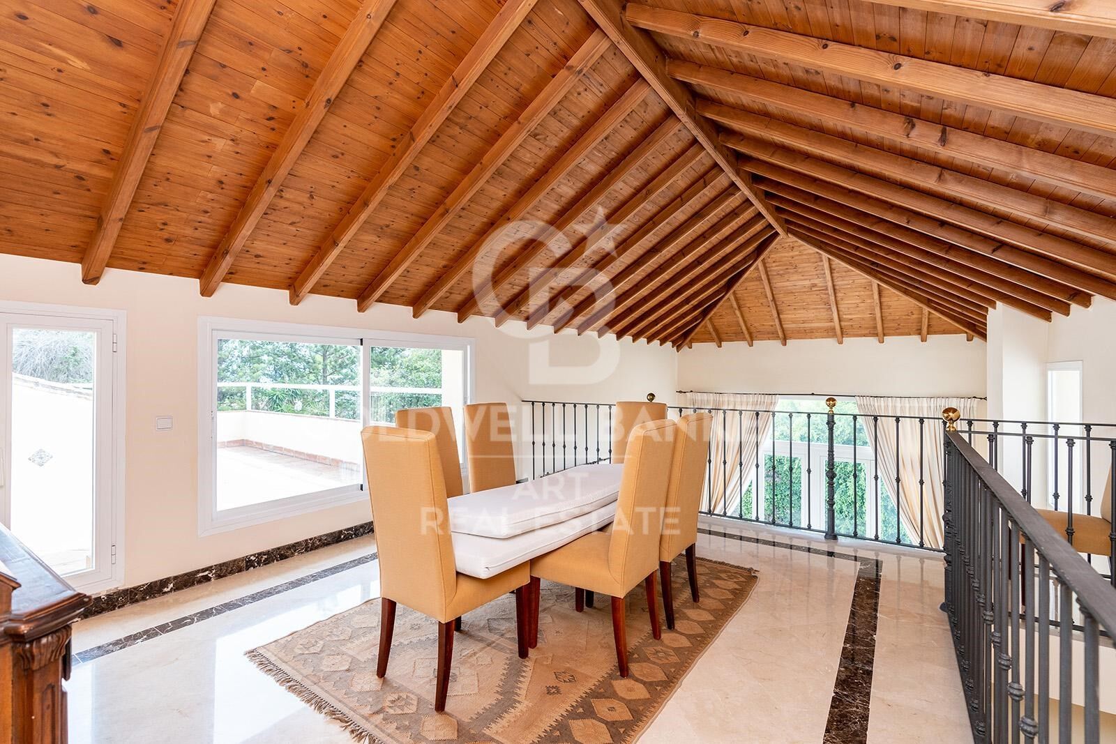 Elegant villa 50 meters from the beach in Guadalmina Baja, Costa del Sol