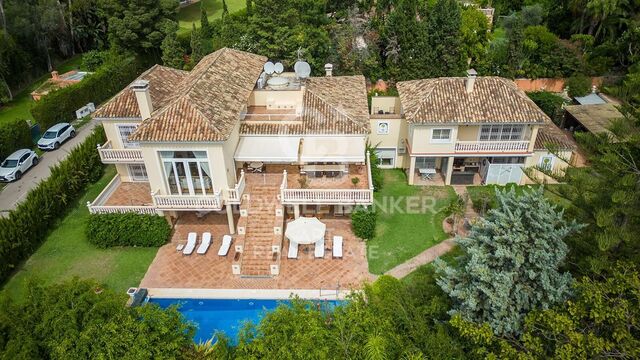 Elegant villa 50 meters from the beach in Guadalmina Baja, Costa del Sol