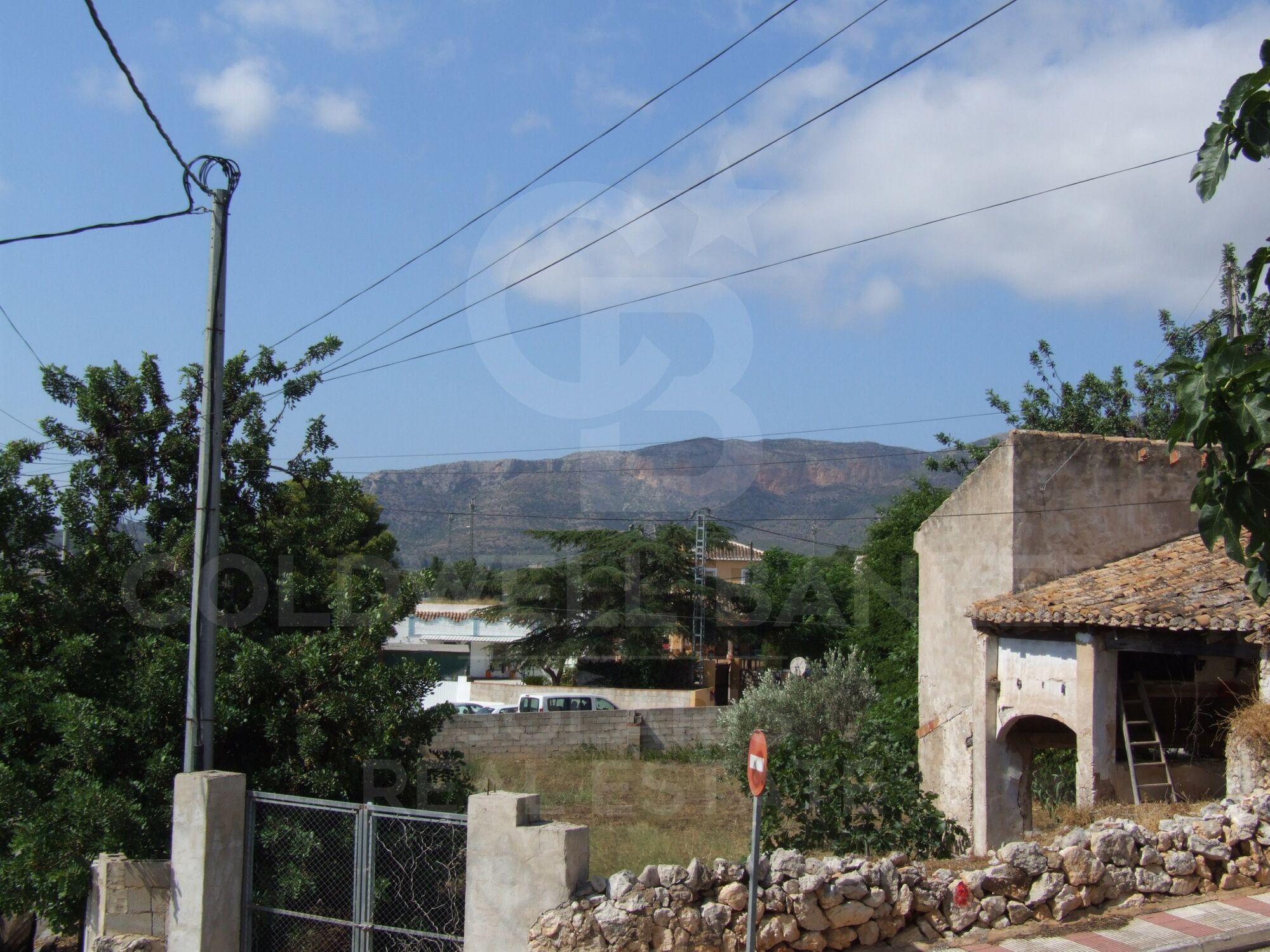 Ideal for your family home in Gata - Building plot in a residential area