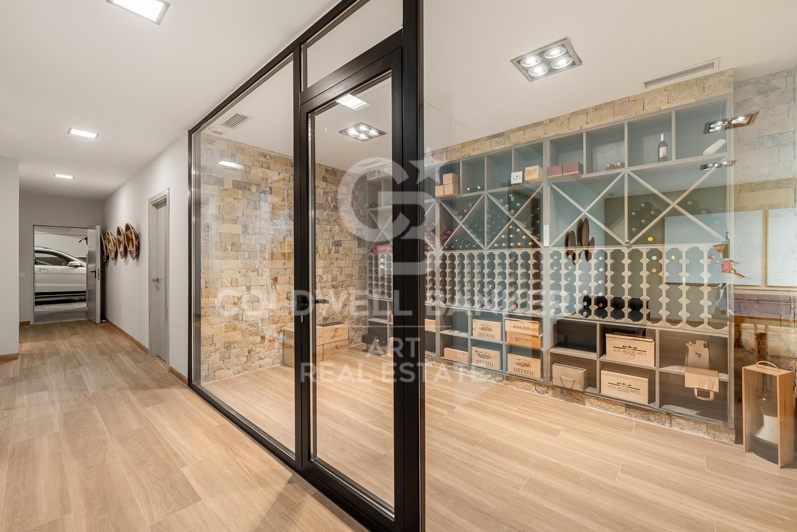 Contemporary luxury villa in La Cerquilla, Nueva Andalucía, Marbella