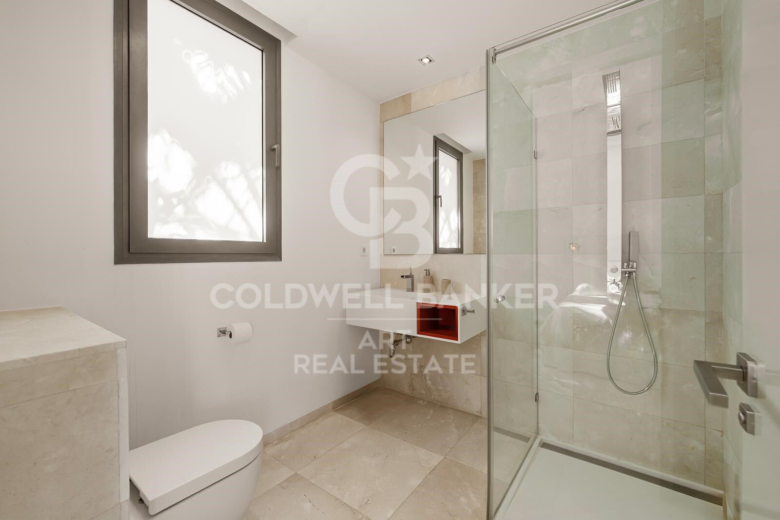 Contemporary luxury villa in La Cerquilla, Nueva Andalucía, Marbella