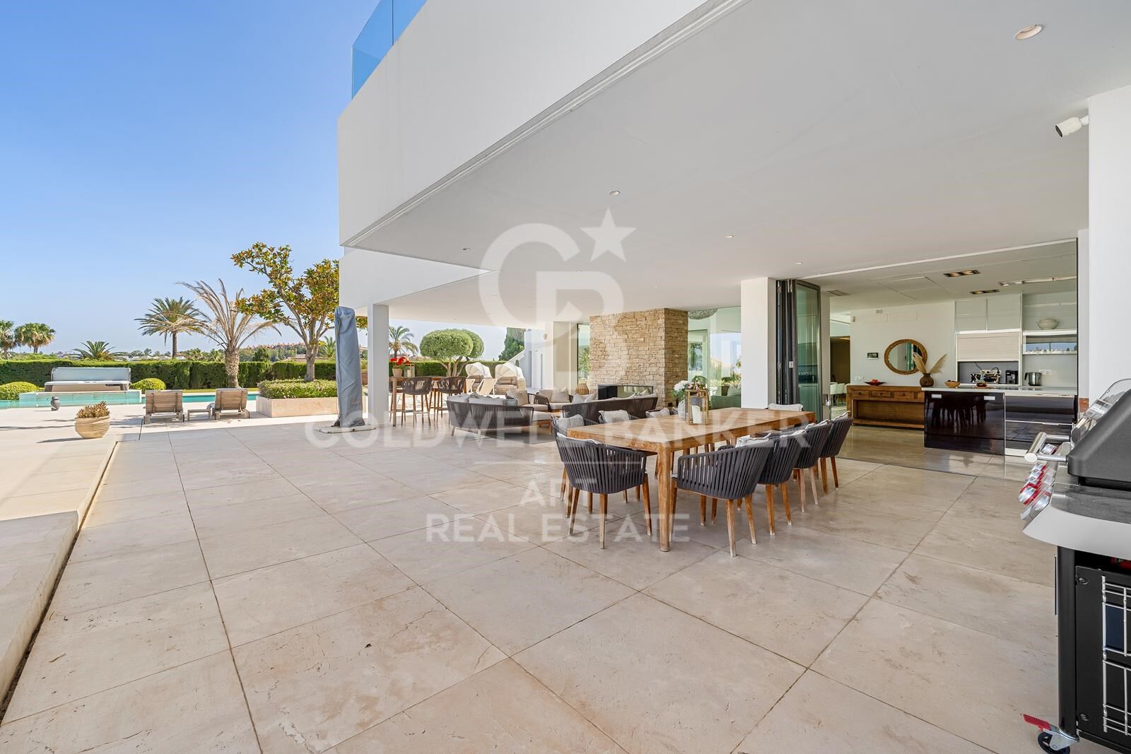 Zeitgenössische Luxusvilla in La Cerquilla, Nueva Andalucía, Marbella