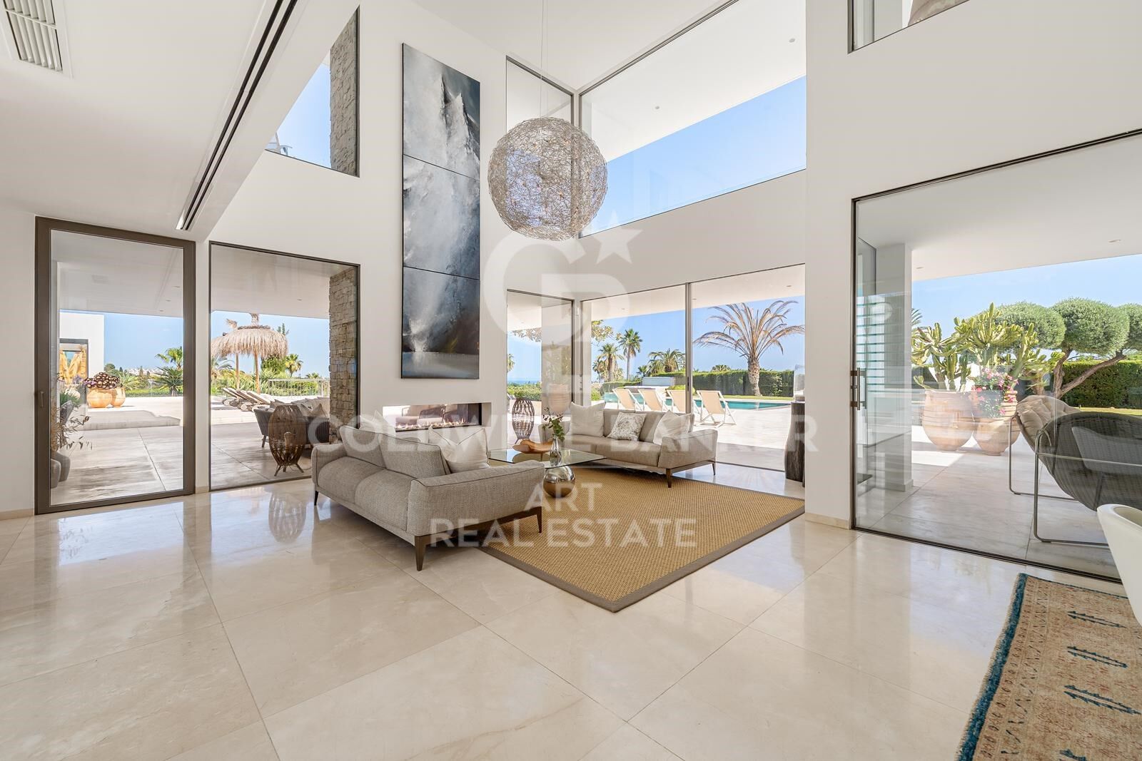 Zeitgenössische Luxusvilla in La Cerquilla, Nueva Andalucía, Marbella