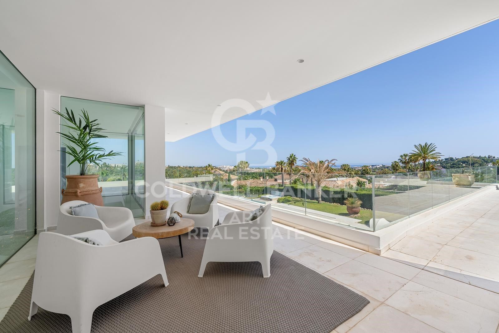 Contemporary luxury villa in La Cerquilla, Nueva Andalucía, Marbella