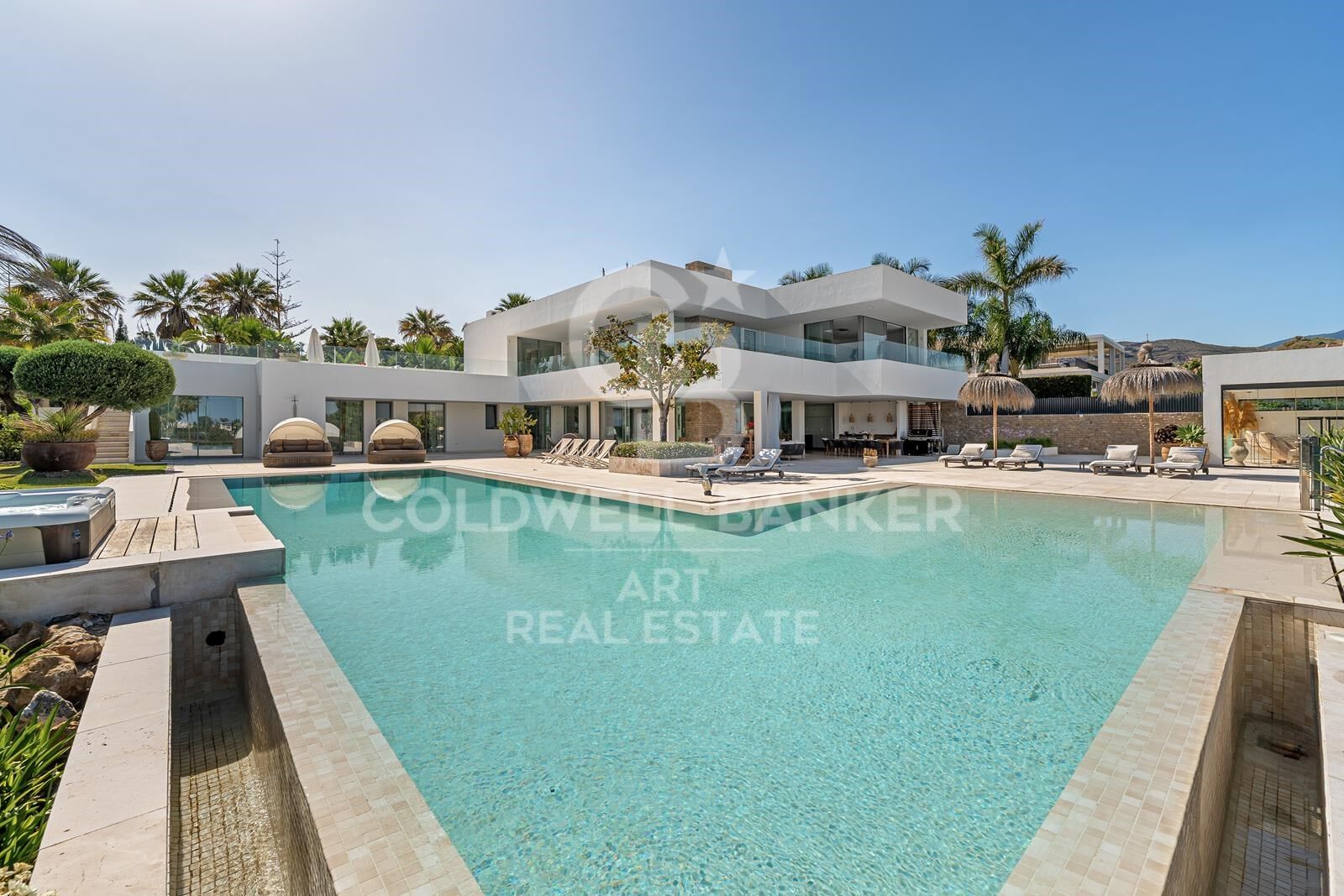 Villa de lujo contemporáneo en La Cerquilla, Nueva Andalucía, Marbella
