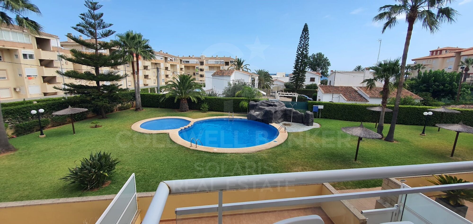 Apartamento frente al mar en Denia: comodidad y relax junto al Mediterráneo
