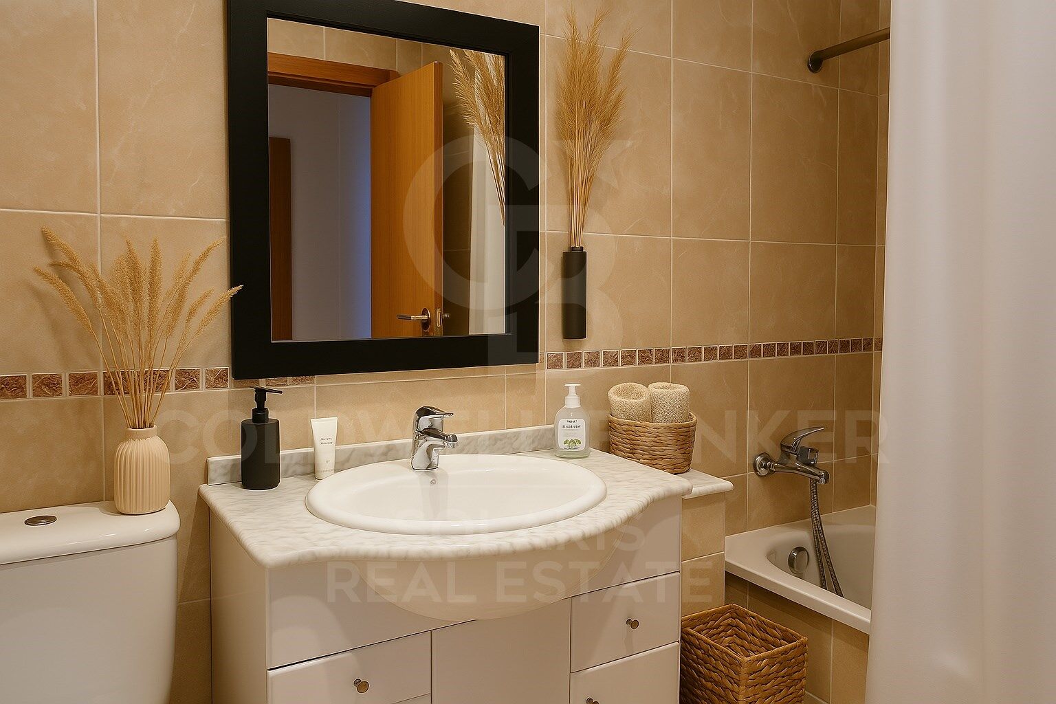 Apartamento frente al mar en Denia: comodidad y relax junto al Mediterráneo