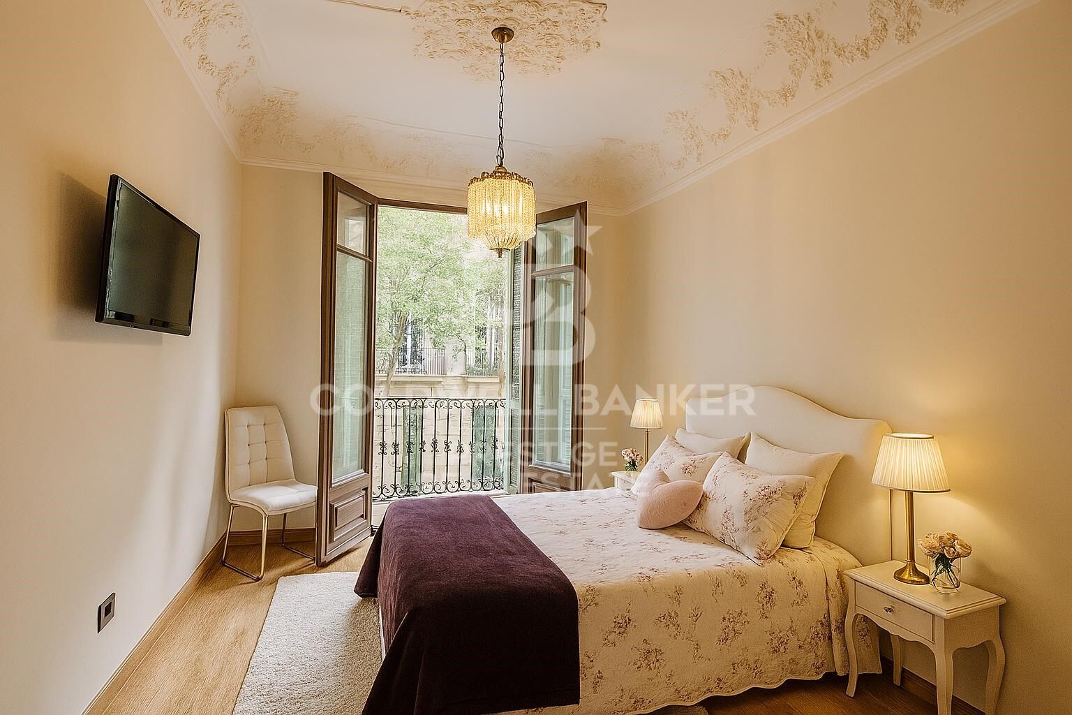 Appartement avec terrasse de 100m² dans un immeuble classique,Barcelona