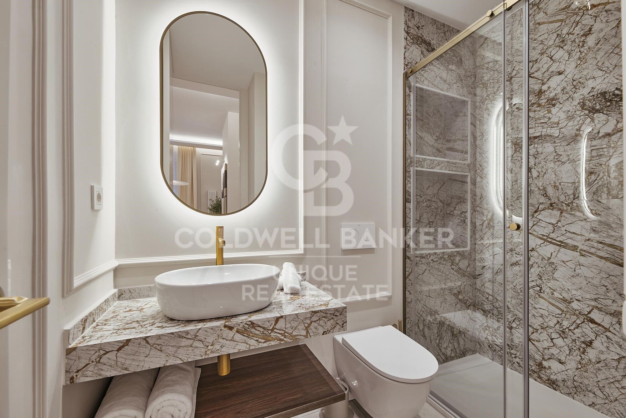 Piso de 3 habitaciones y 4 balcones a estrenar en Malasaña, en Madrid