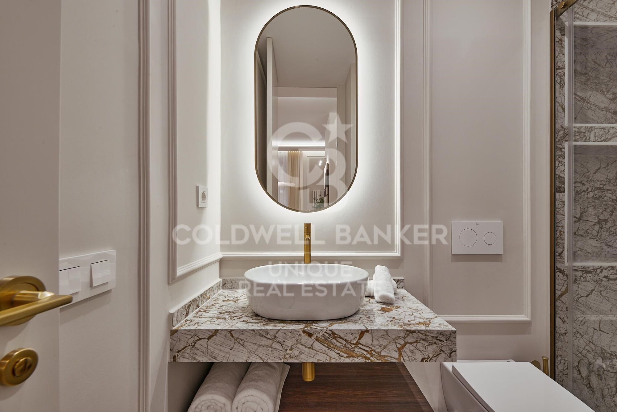 Piso de 3 habitaciones y 4 balcones a estrenar en Malasaña, en Madrid