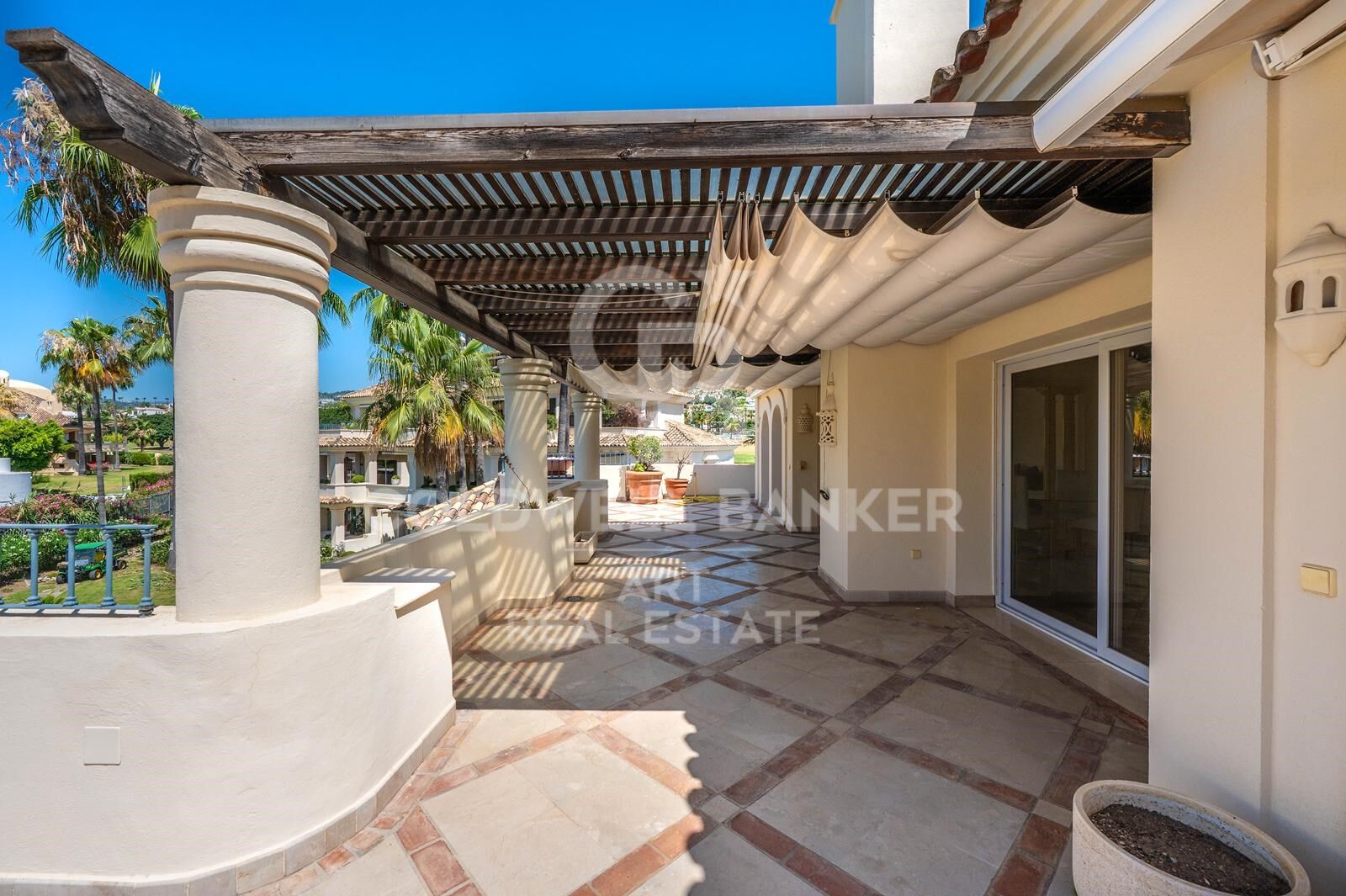 Élégant penthouse en duplex à Las Alamandas, Nueva Andalucía, Marbella
