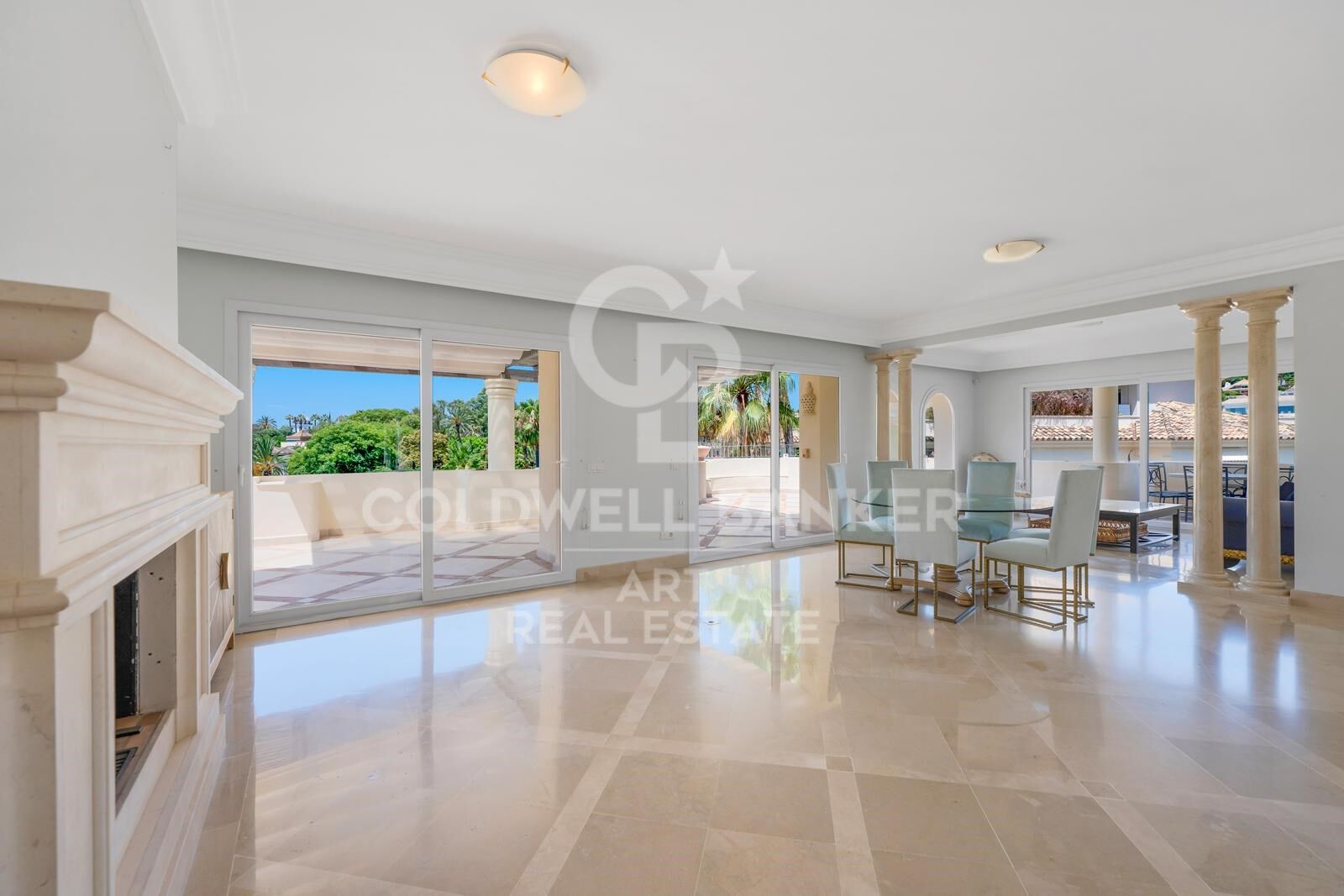 Ático dúplex elegante en Las Alamandas, Nueva Andalucía, Marbella